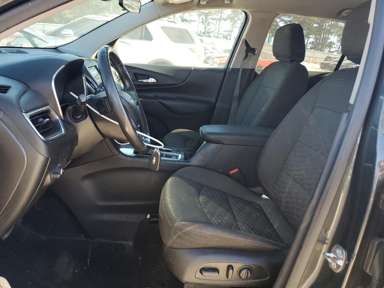 2019 Chevrolet Equinox Lt VIN: 3GNAXJEV3KS596430 Lot: 82476795