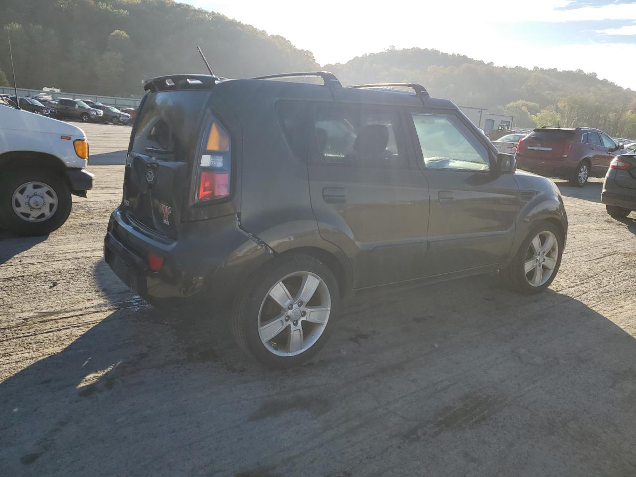 KNDJT2A21A7049661 2010 Kia Soul + 2010 Kia Soul + VIN: KNDJT2A21A7049661 Lot: 82690475