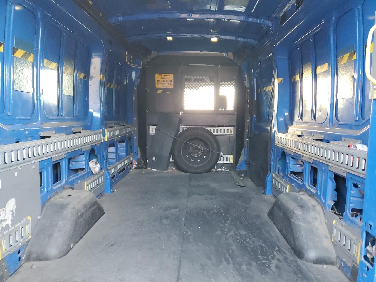 2015 Ford Transit T-250 VIN: 1FTNR2CM1FKA68813 Lot: 87087575