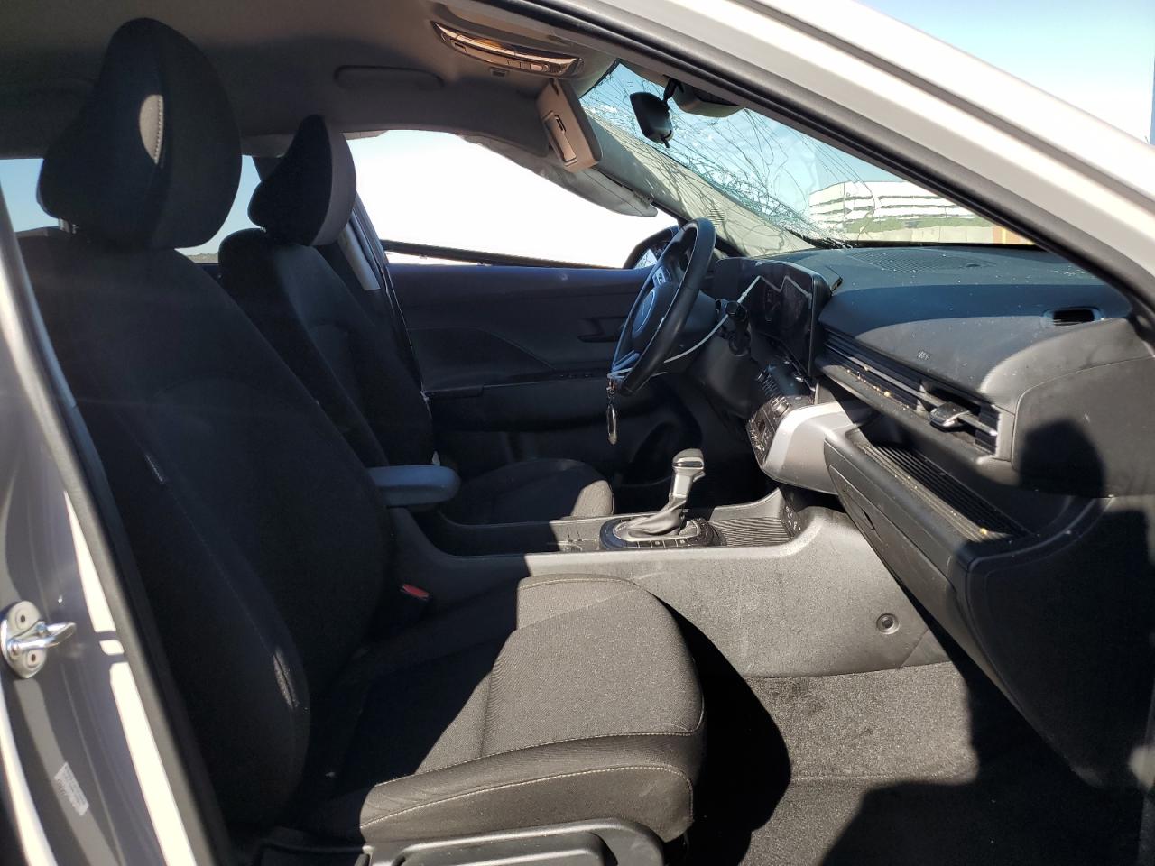 2024 Hyundai Kona Sel VIN: KM8HB3AB2RU165743 Lot: 81975755