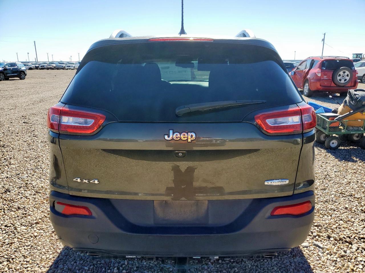 2014 Jeep Cherokee Latitude VIN: 1C4PJMCS3EW317727 Lot: 82783645