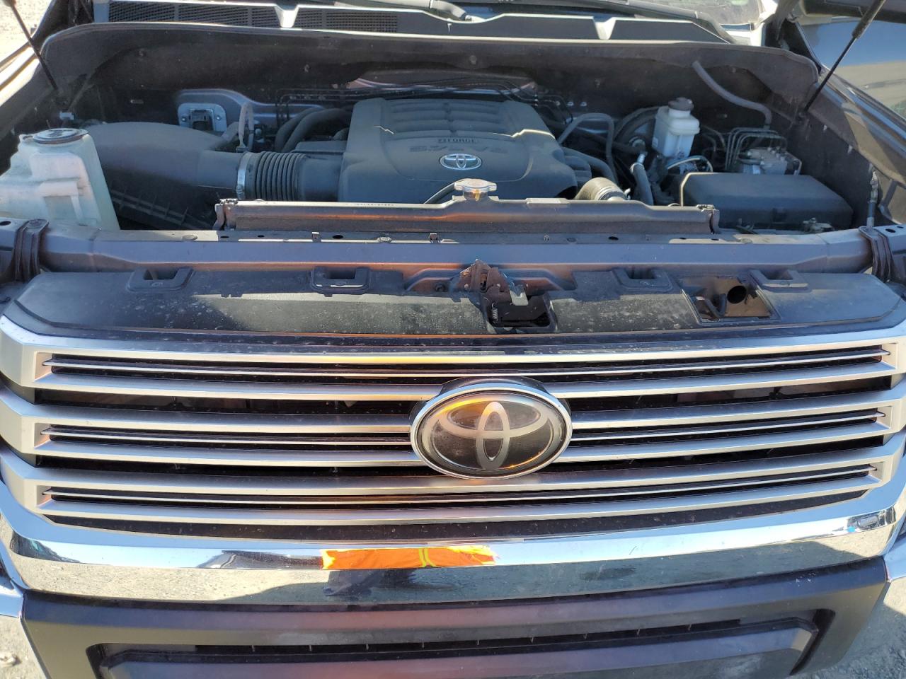 2019 Toyota Tundra Crewmax Limited VIN: 5TFHY5F14KX811044 Lot: 84293805