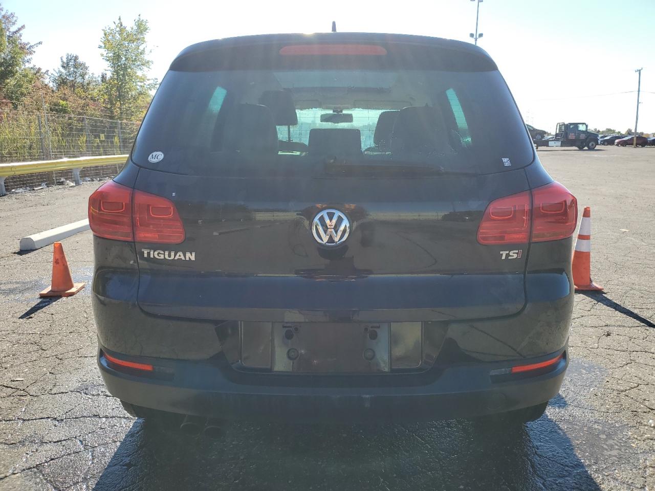 2017 Volkswagen Tiguan Wolfsburg VIN: WVGRV7AX8HK022983 Lot: 85186715