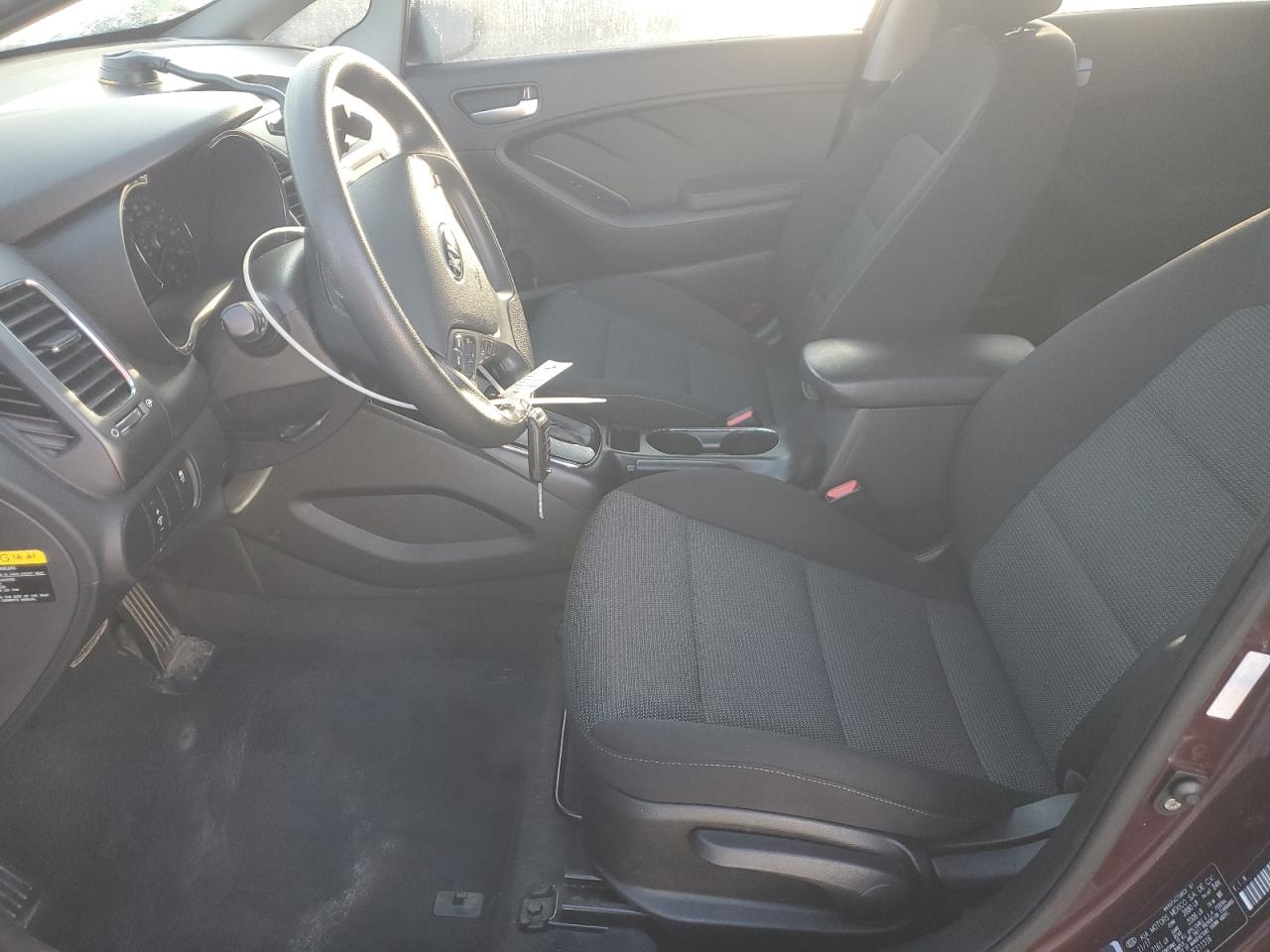 2018 Kia Forte Lx VIN: 3KPFK4A76JE211316 Lot: 84763905