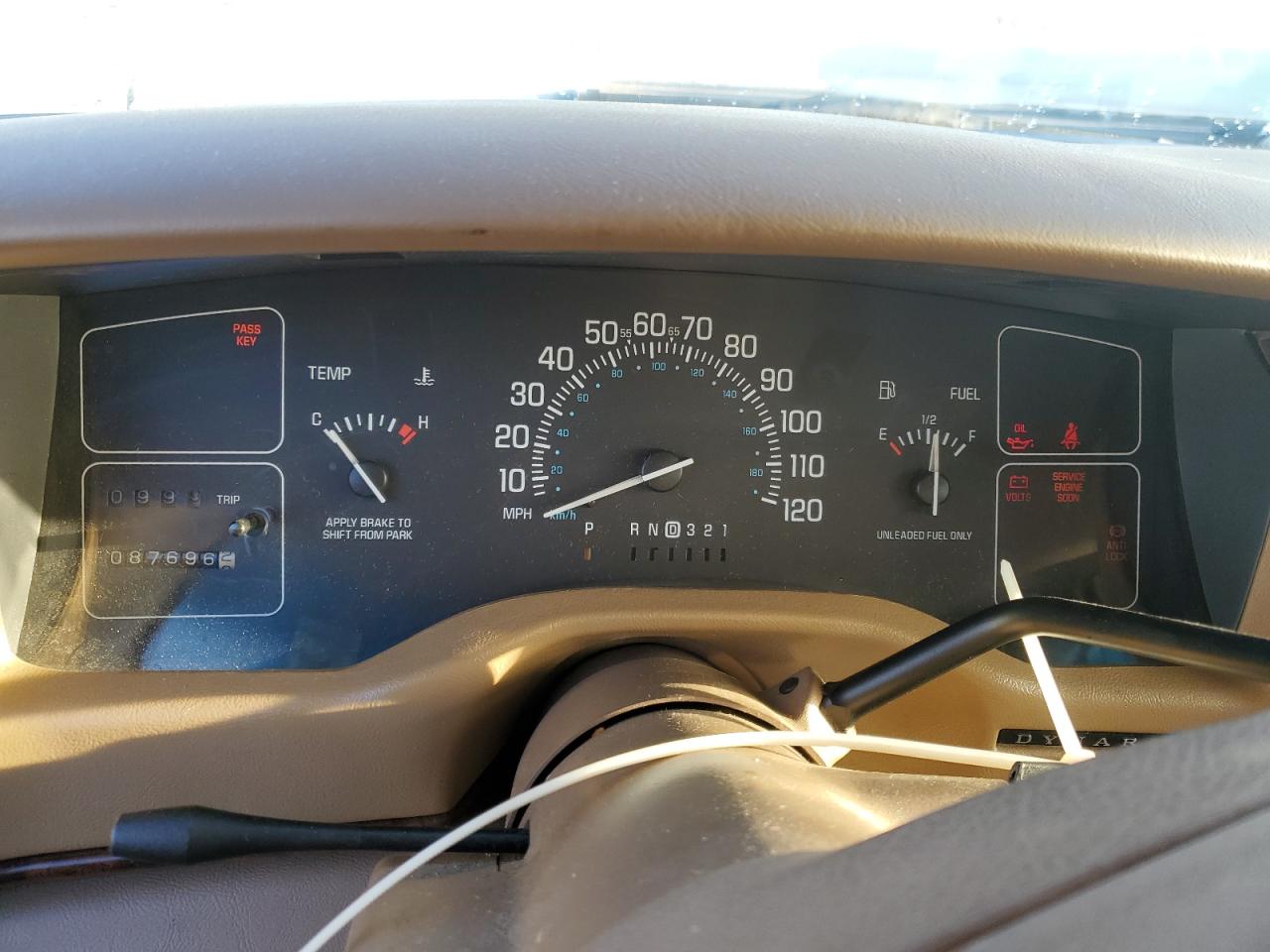 1995 Buick Roadmaster VIN: 1G4BN52P9SR422859 Lot: 85144005