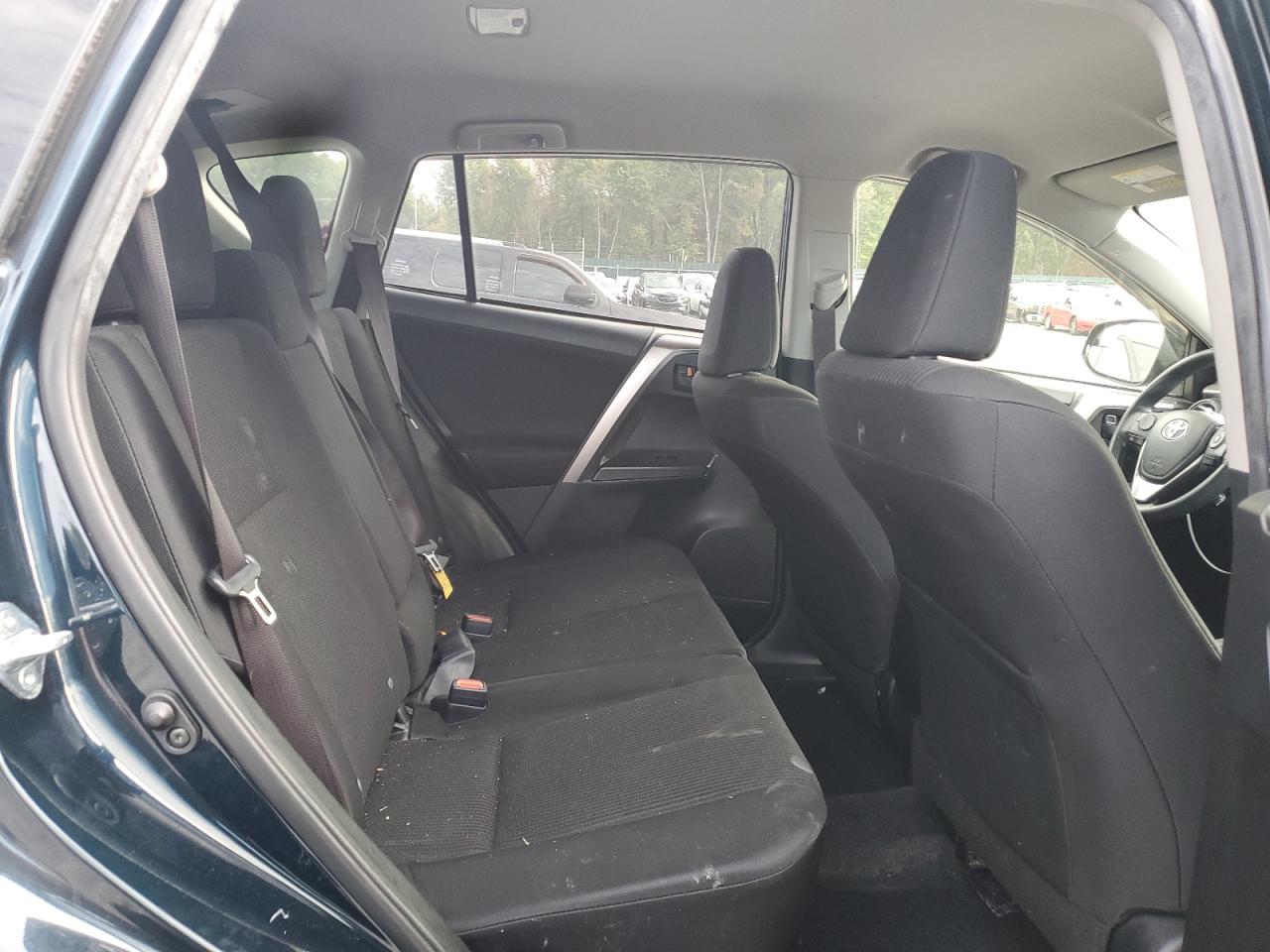 2018 Toyota Rav4 Le VIN: JTMBFREV7JJ733822 Lot: 84818105