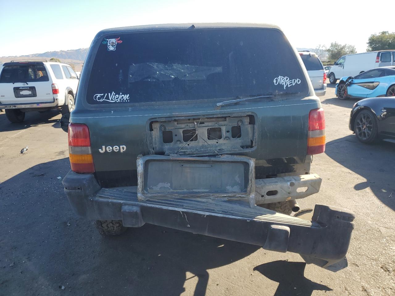 1993 Jeep Grand Cherokee Laredo VIN: 1J4GZ58S2PC135460 Lot: 85374815