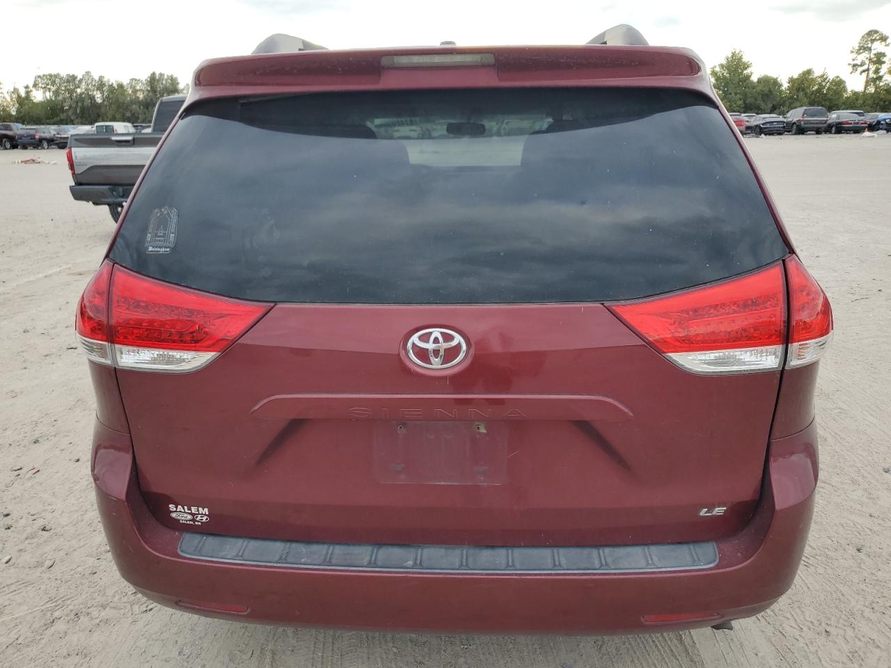 2011 Toyota Sienna Le VIN: 5TDKK3DC2BS131858 Lot: 87420305