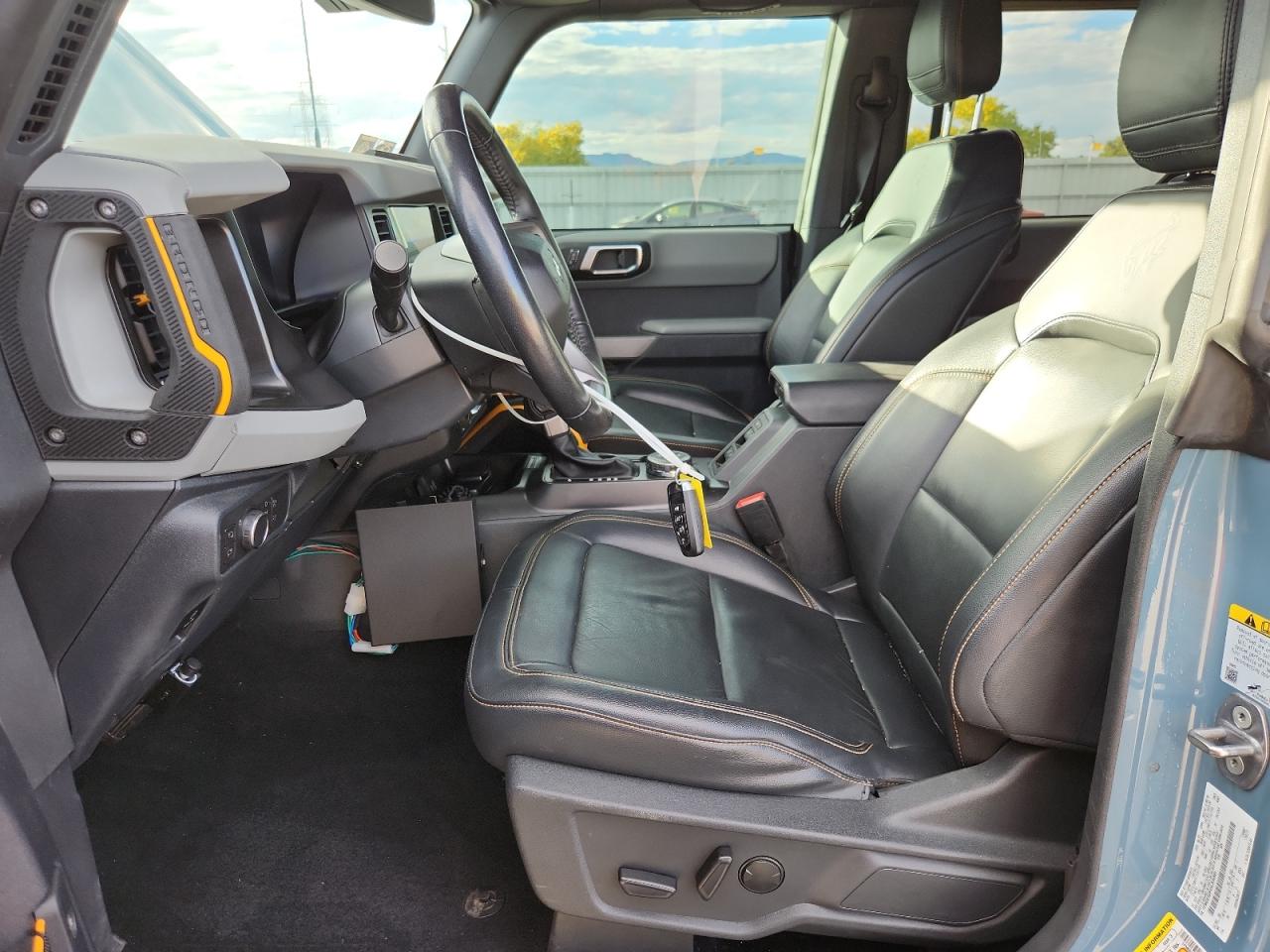 2022 Ford Bronco Base VIN: 1FMEE5DP4NLB36869 Lot: 84987575