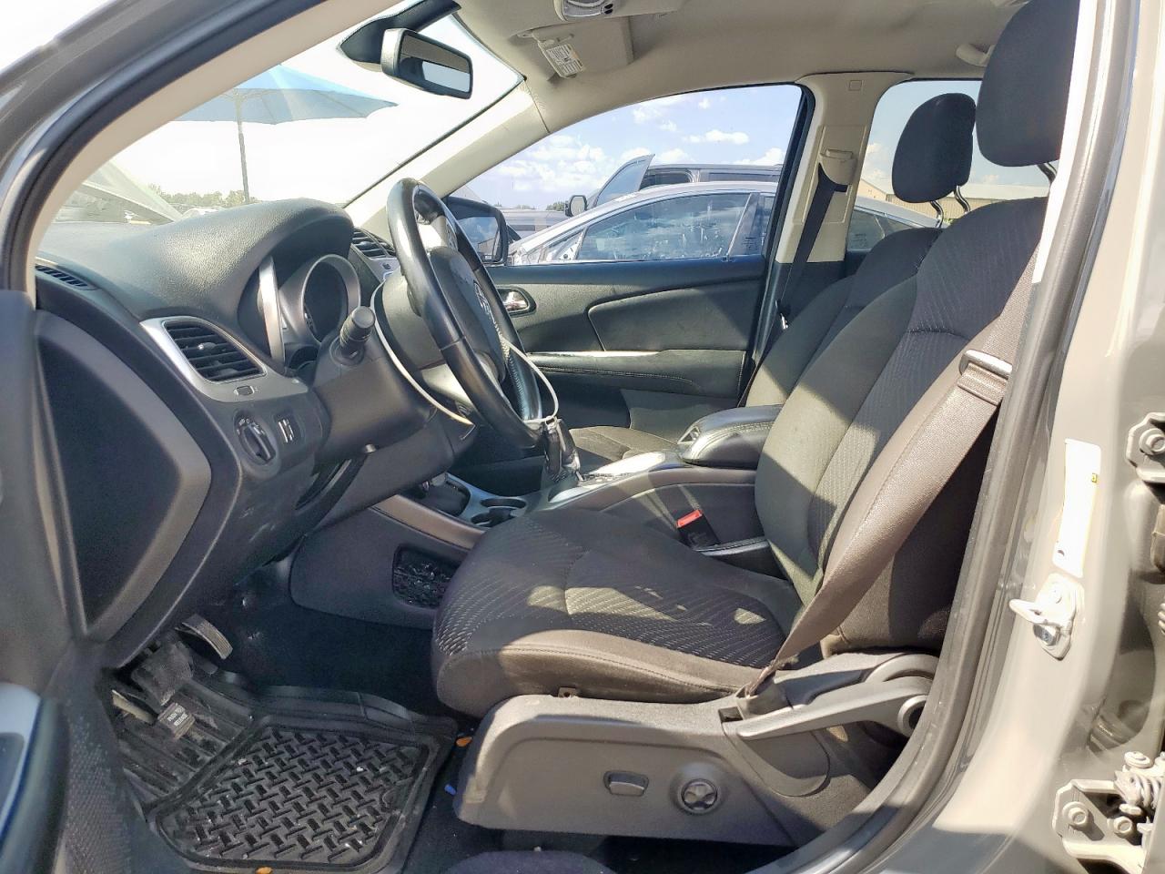 2020 Dodge Journey Se VIN: 3C4PDCAB0LT264587 Lot: 82344675