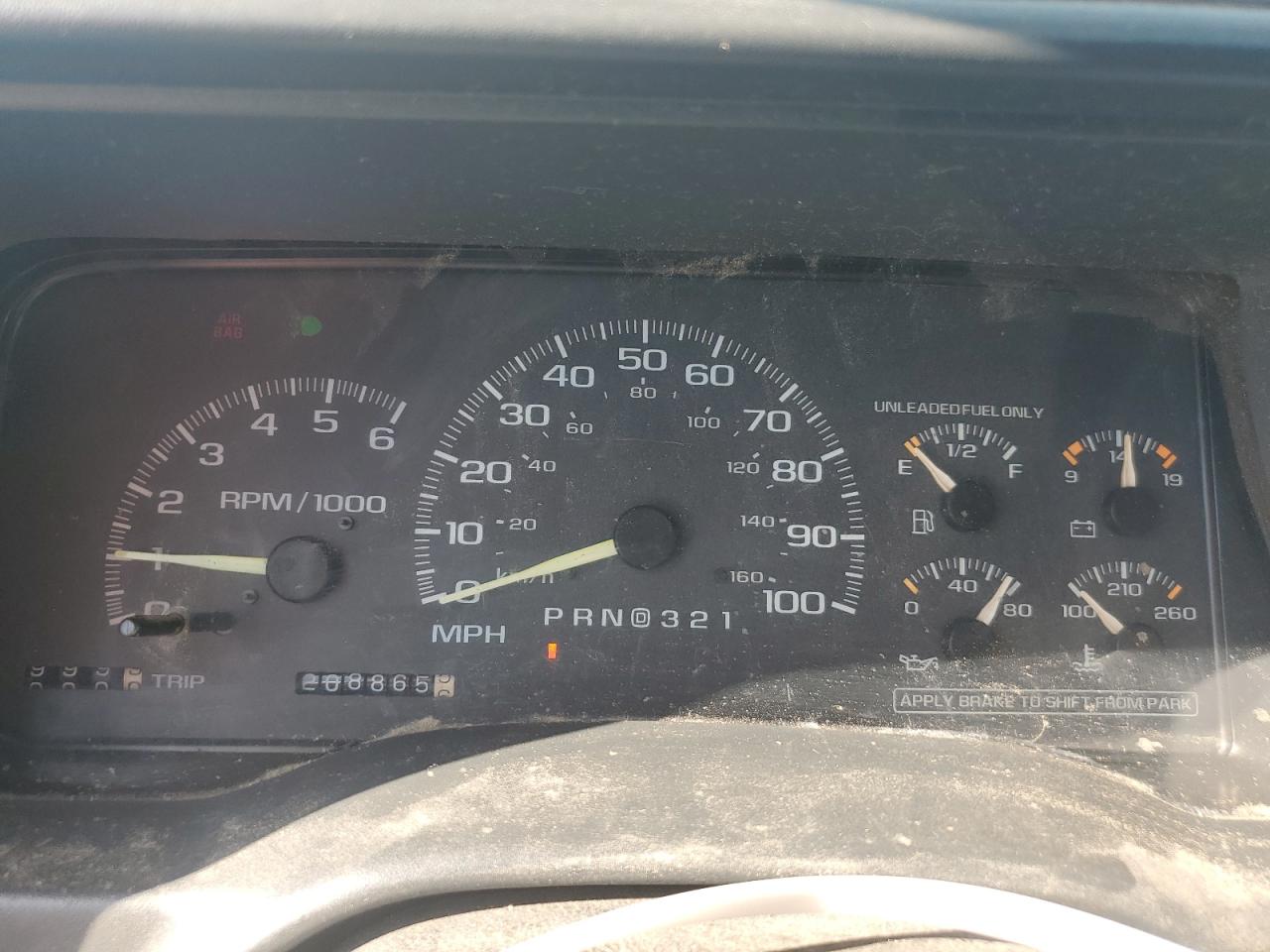 1998 GMC Yukon VIN: 1GKEK13R7WJ719866 Lot: 86484335