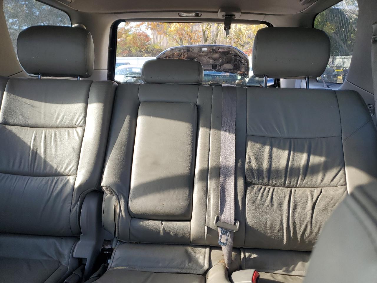 2003 Toyota Sequoia Limited VIN: 5TDBT48A53S138977 Lot: 89687695