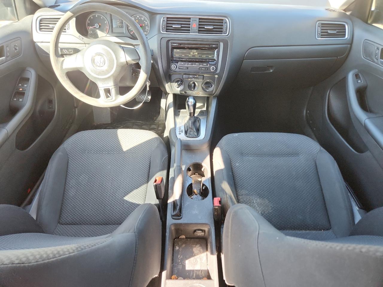 2013 Volkswagen Jetta Base VIN: 3VW2K7AJ1DM382381 Lot: 84917105