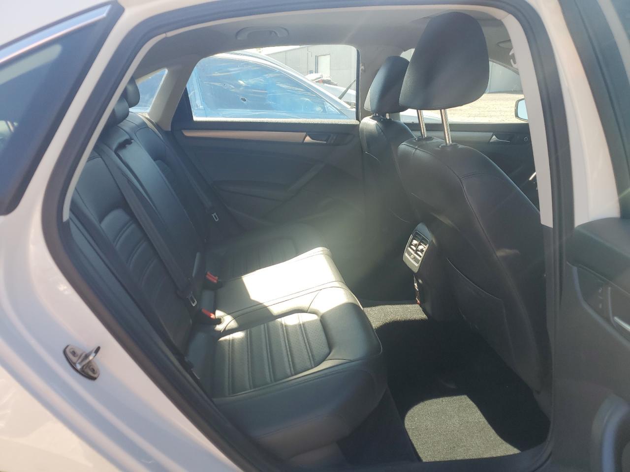 2015 Volkswagen Passat Se VIN: 1VWBT7A3XFC057280 Lot: 84371335