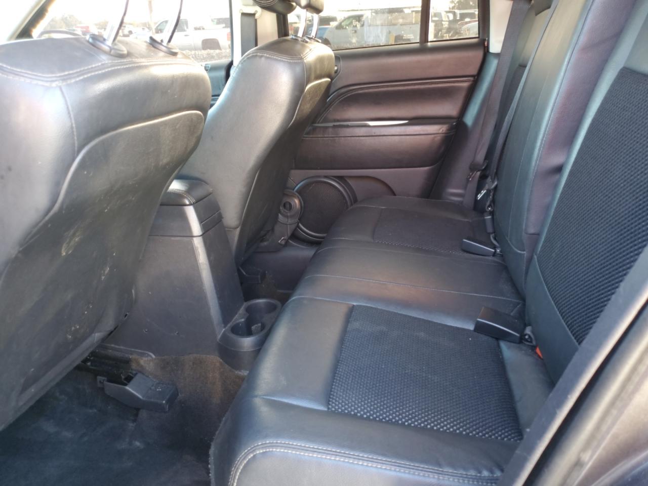 2015 Jeep Compass Sport VIN: 1C4NJDAB1FD100264 Lot: 82211605