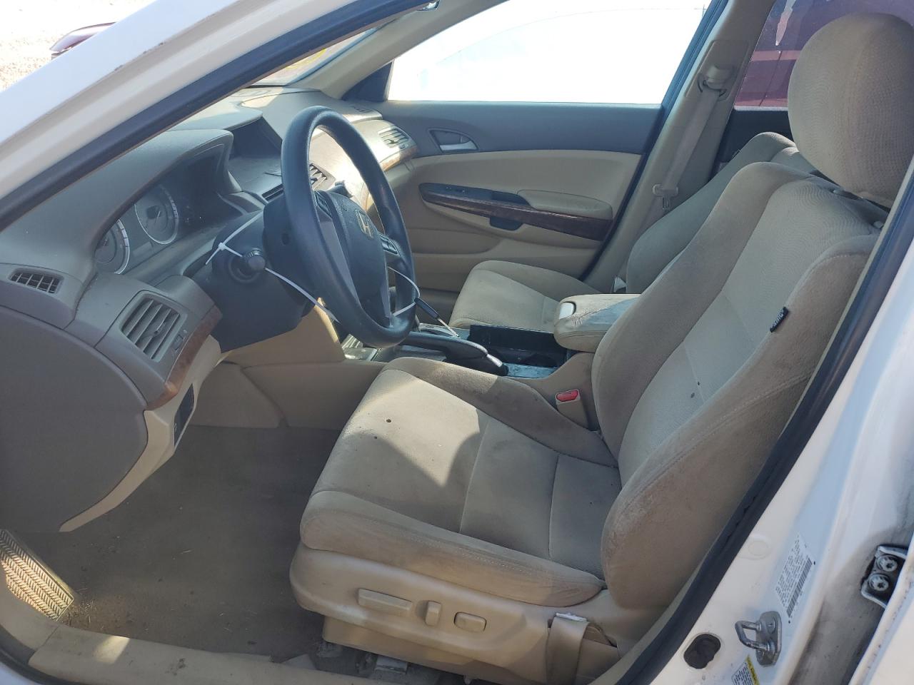 2010 Honda Accord Ex VIN: 1HGCP2F71AA143268 Lot: 82010715