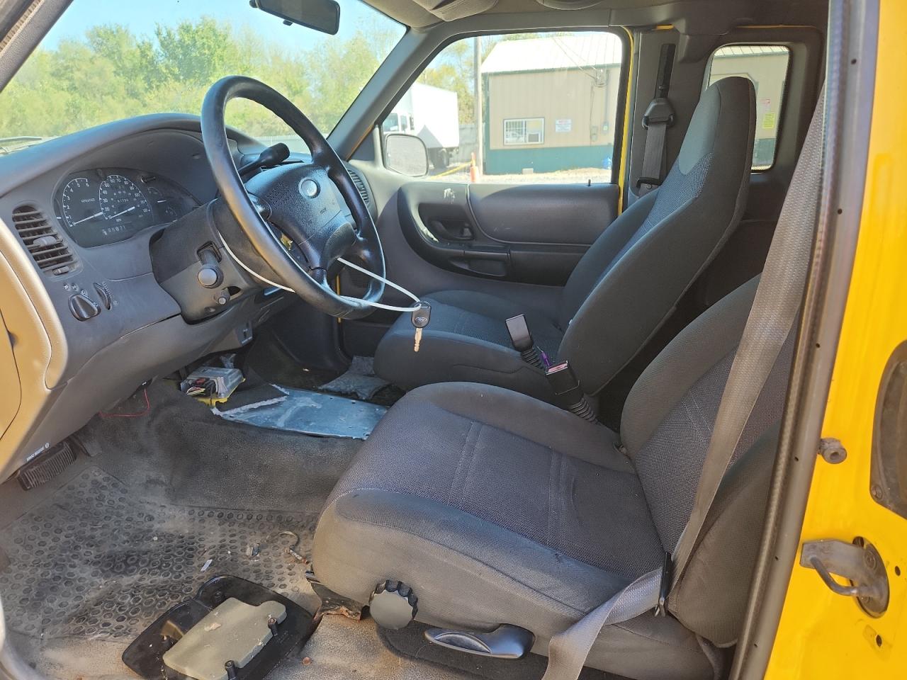 2002 Ford Ranger Super Cab VIN: 1FTZR45E52PB63701 Lot: 85935615