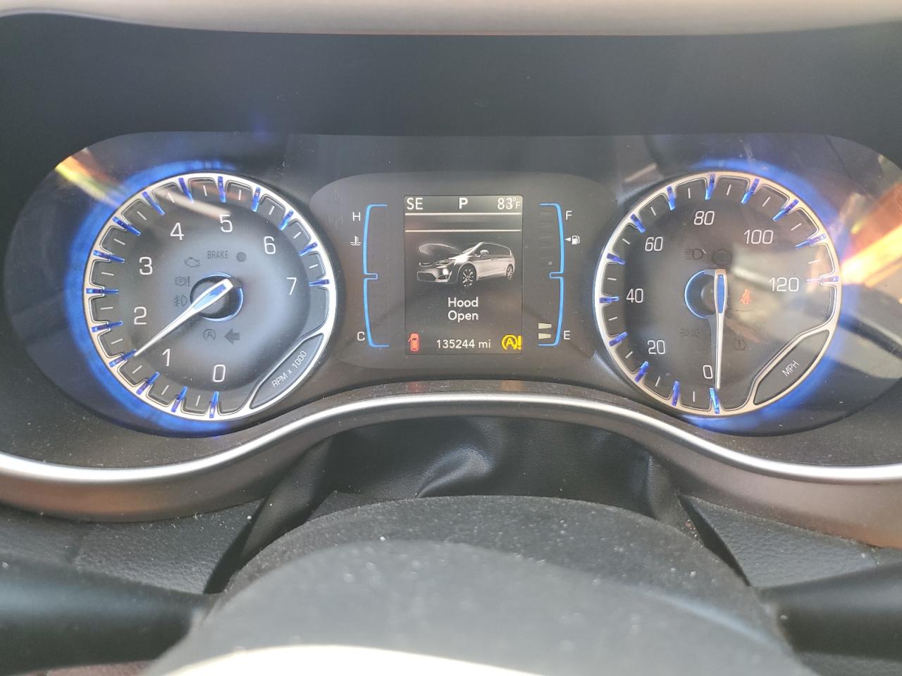 2017 Chrysler Pacifica Touring L VIN: 2C4RC1BG8HR745479 Lot: 84363755