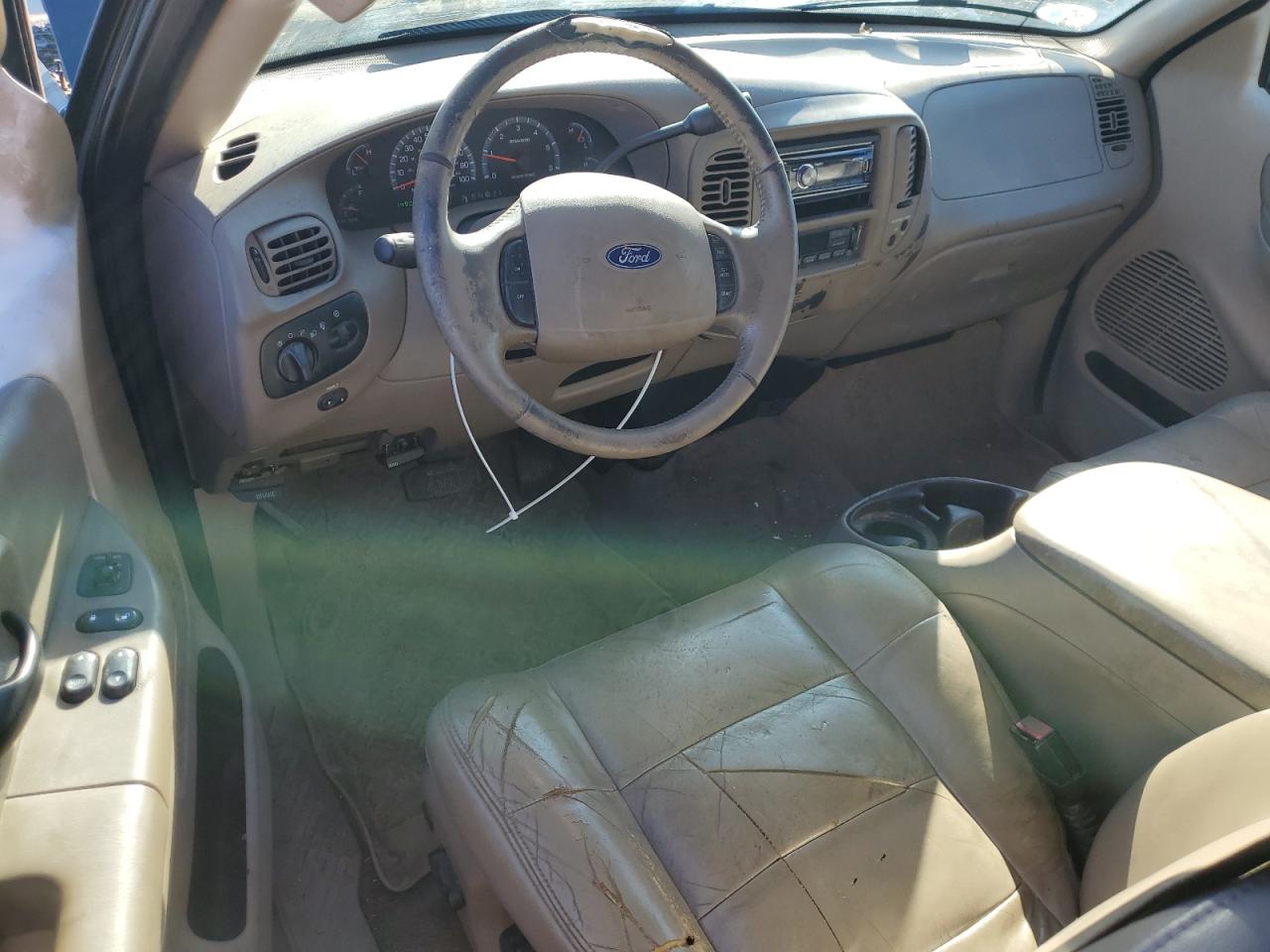 2003 Ford F150 VIN: 1FTRX18L23NA15503 Lot: 82301885