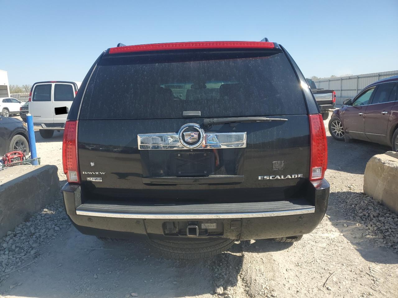 2009 Cadillac Escalade Luxury VIN: 1GYFC23269R183563 Lot: 82625895