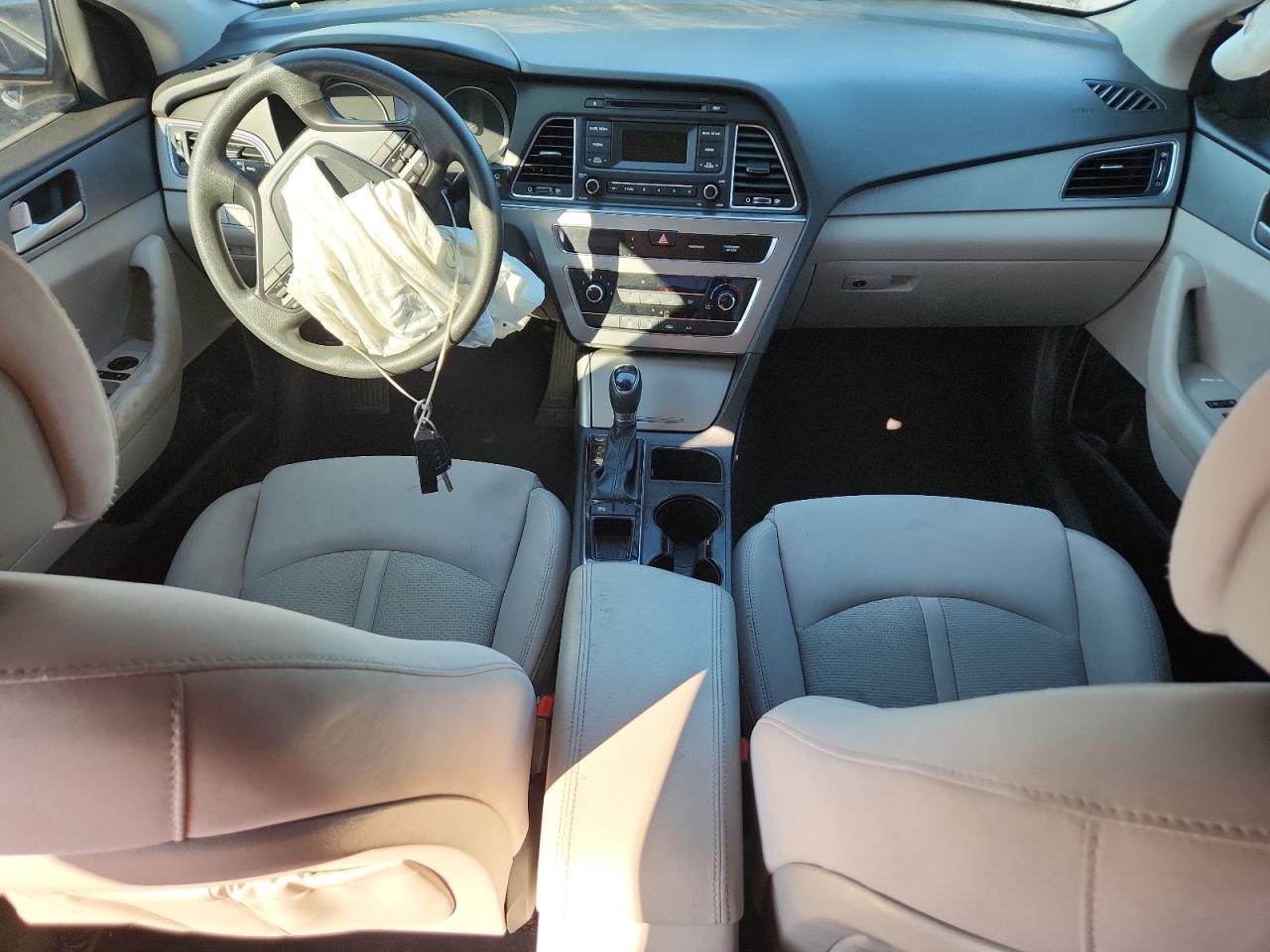 2017 Hyundai Sonata Se VIN: 5NPE24AF8HH443179 Lot: 85366955