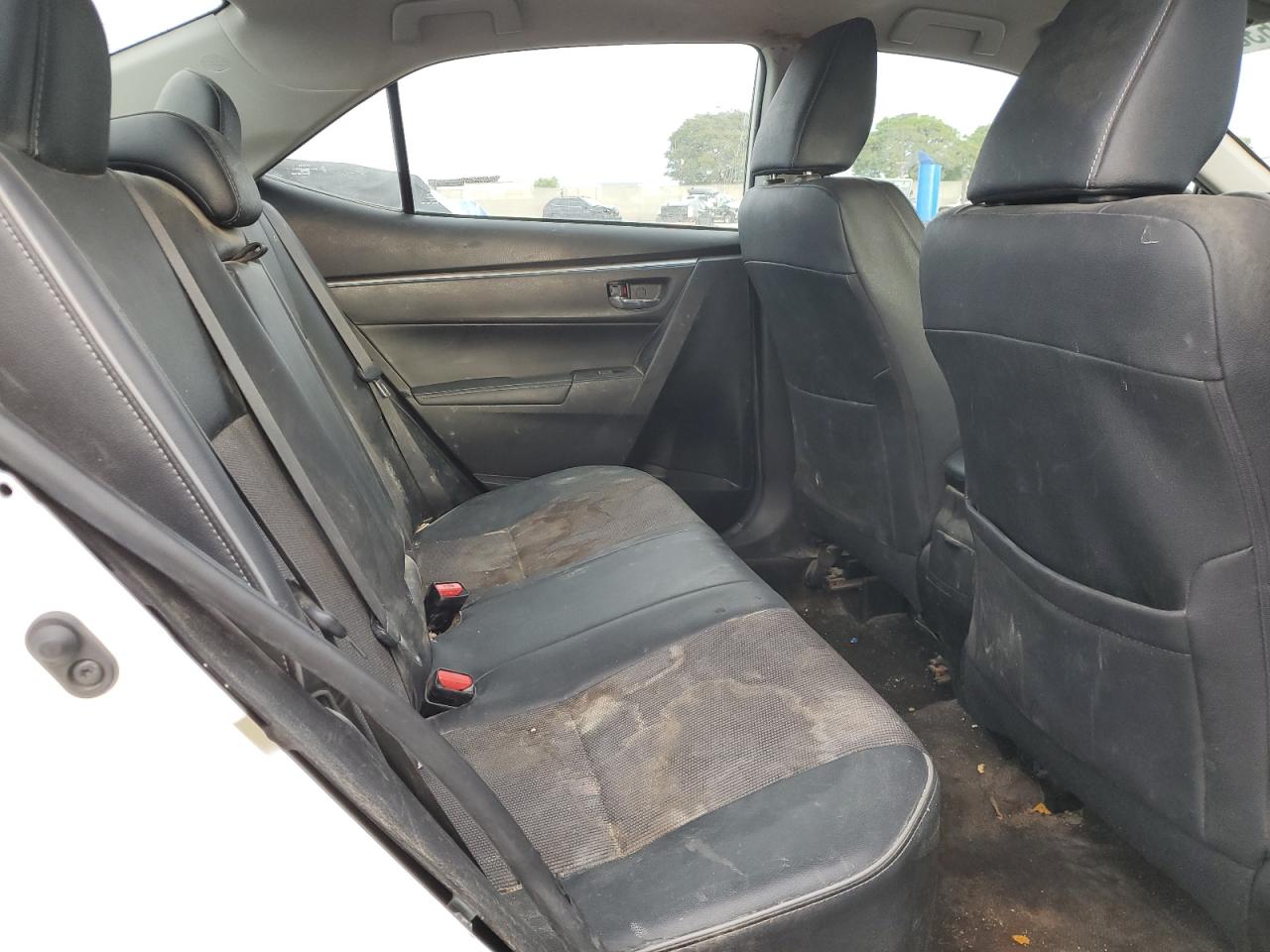 2016 Toyota Corolla L VIN: 5YFBURHE0GP466853 Lot: 86338295