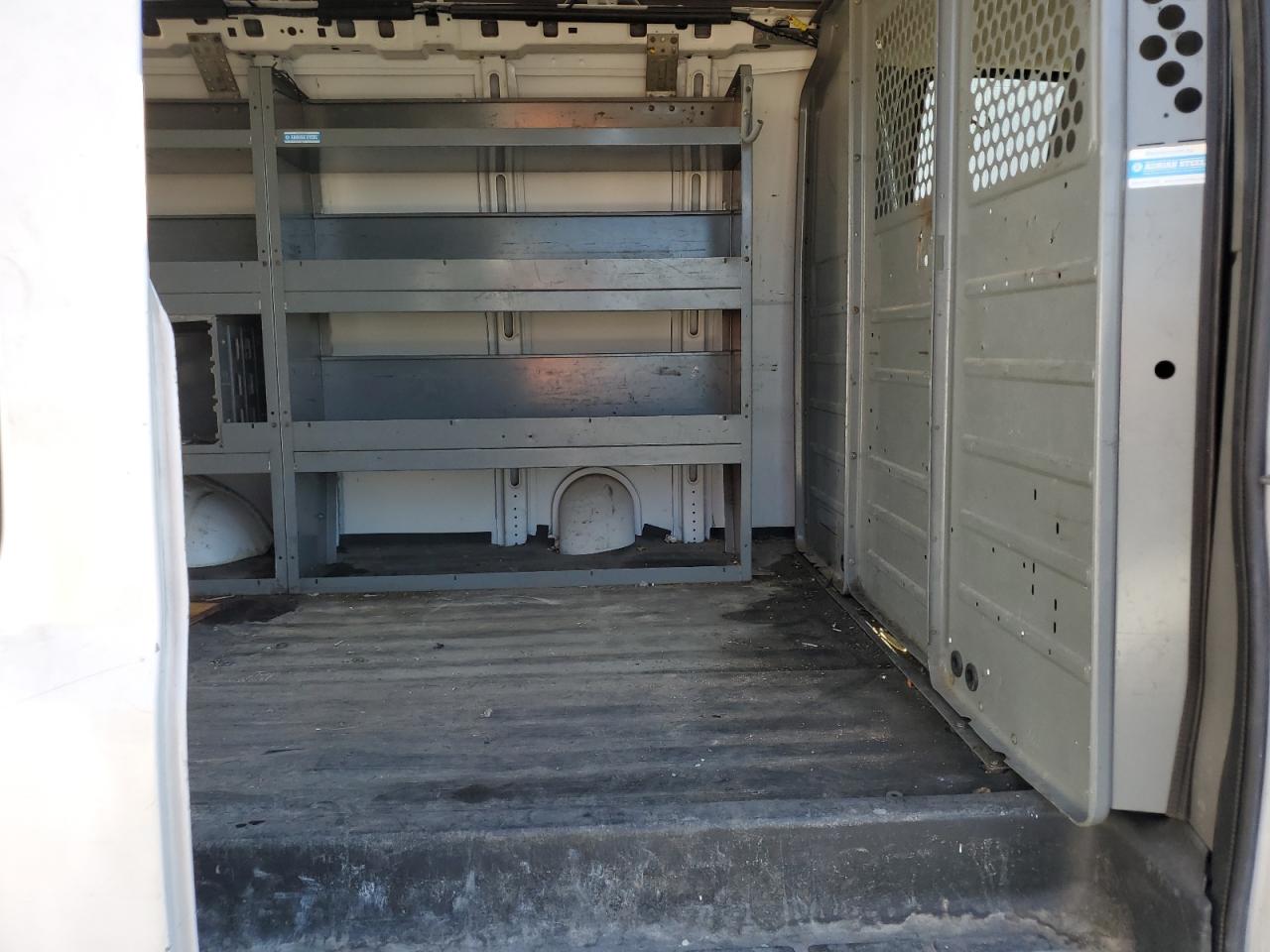 2016 Chevrolet Express G2500 VIN: 1GCWGAFF2G1166774 Lot: 85695385