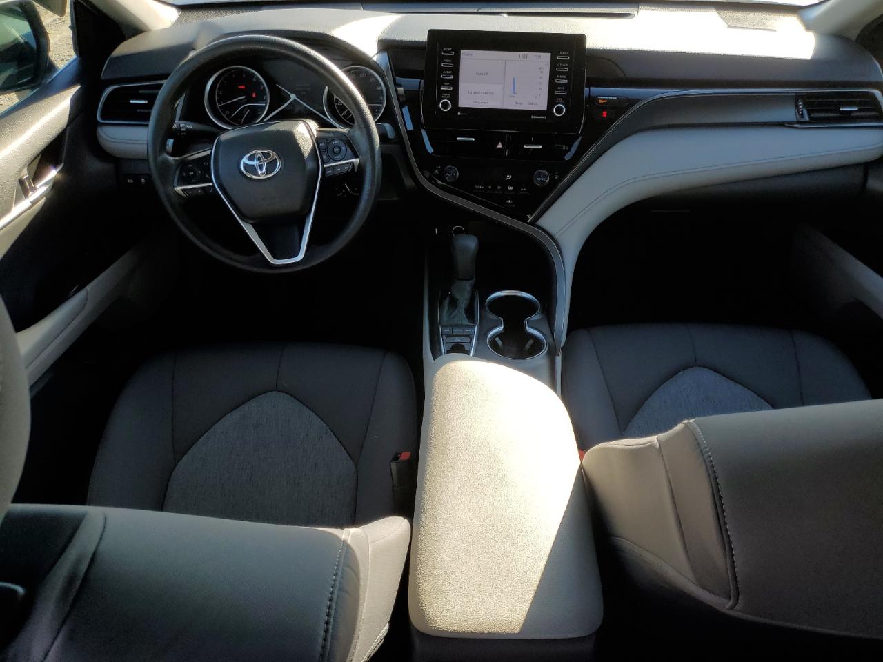 2022 Toyota Camry Le VIN: 4T1C11BK8NU056696 Lot: 80523965