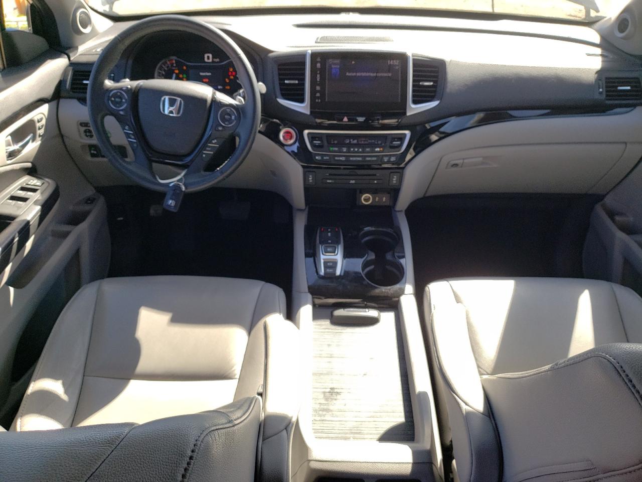 2017 Honda Pilot Touring VIN: 5FNYF6H95HB054723 Lot: 84872875