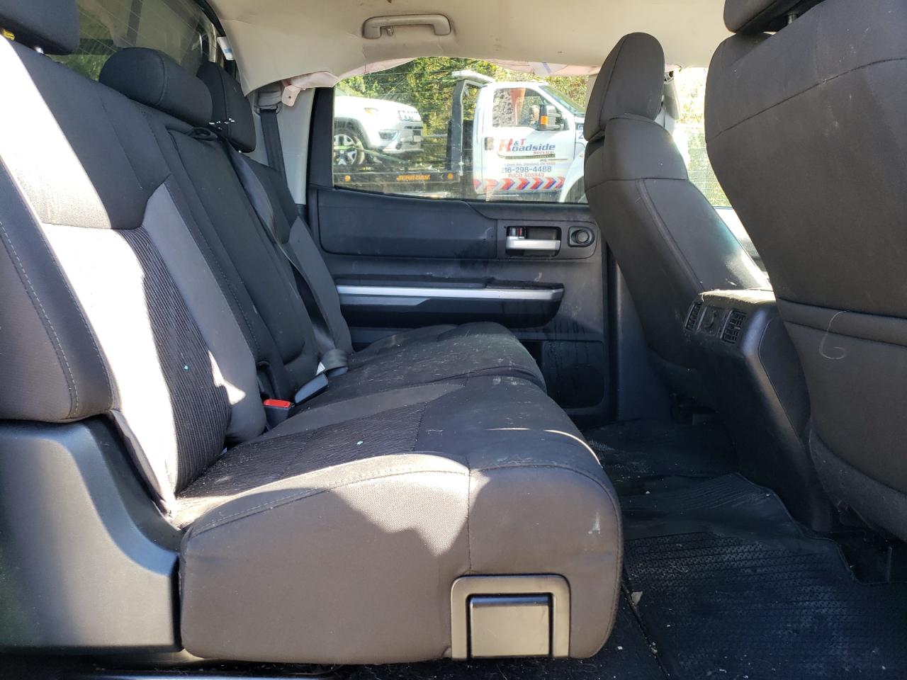 2017 Toyota Tundra Crewmax Sr5 VIN: 5TFDW5F12HX638346 Lot: 85898215