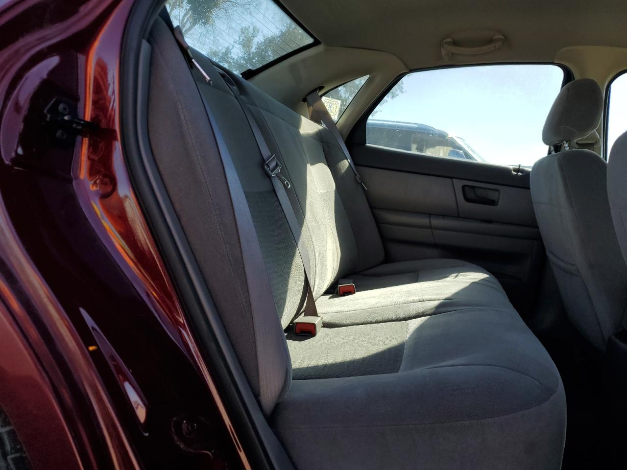 2005 Ford Taurus Se VIN: 1FAFP53275A204429 Lot: 85827215