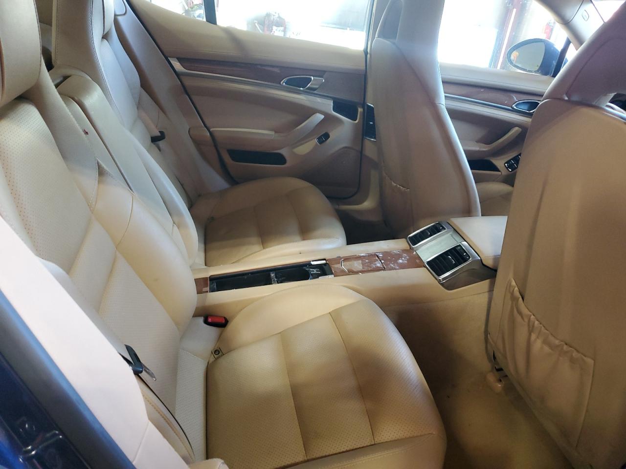 2012 Porsche Panamera 2 VIN: WP0AA2A76CL015551 Lot: 85401385