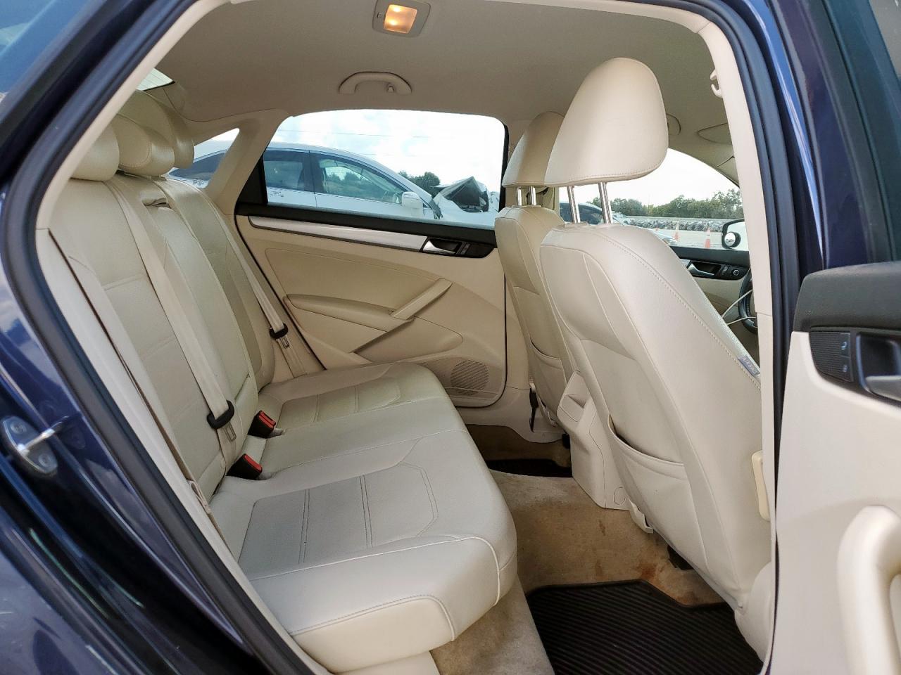 2015 Volkswagen Passat S VIN: 1VWAT7A34FC114147 Lot: 84998865