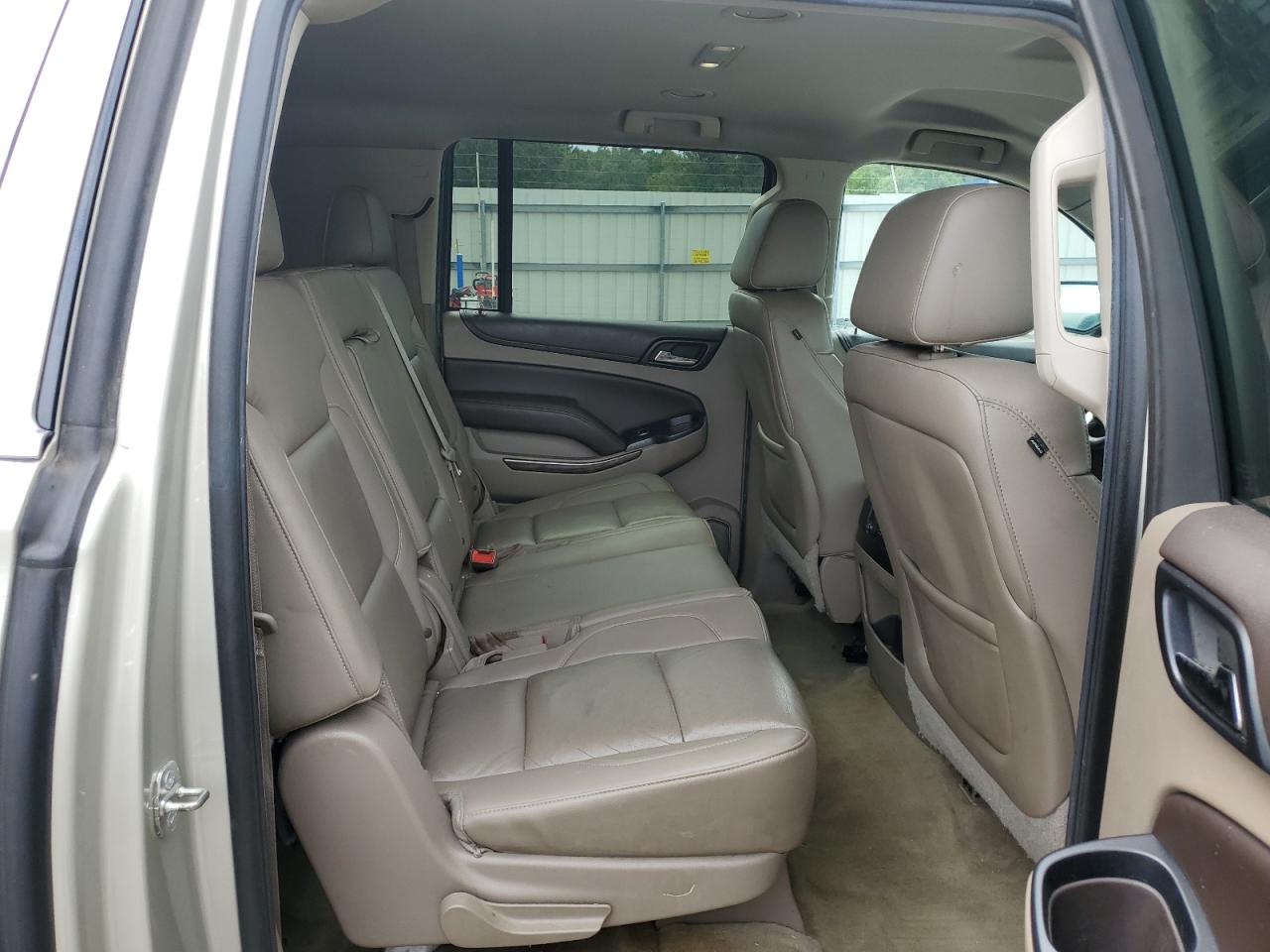 2015 Chevrolet Suburban C1500 Lt VIN: 1GNSCJKC4FR300892 Lot: 85494975