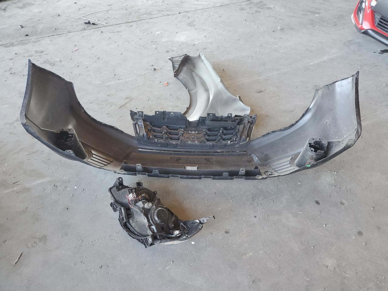 2011 Subaru Forester 2.5X Premium VIN: JF2SHADCXBH771437 Lot: 85642355