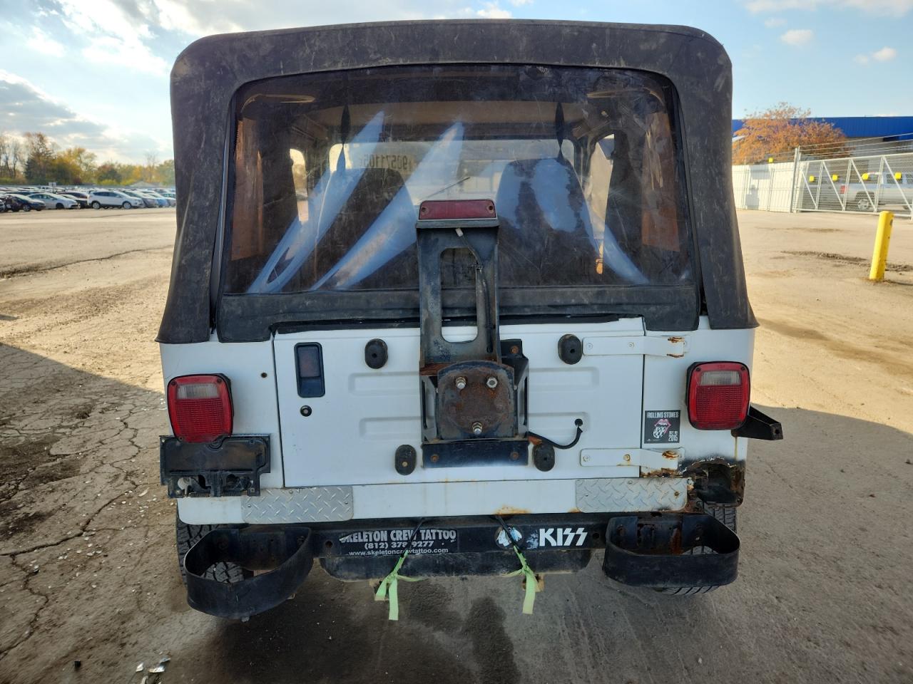 1995 Jeep Wrangler / Yj S VIN: 1J4FY19P3SP272717 Lot: 90571105