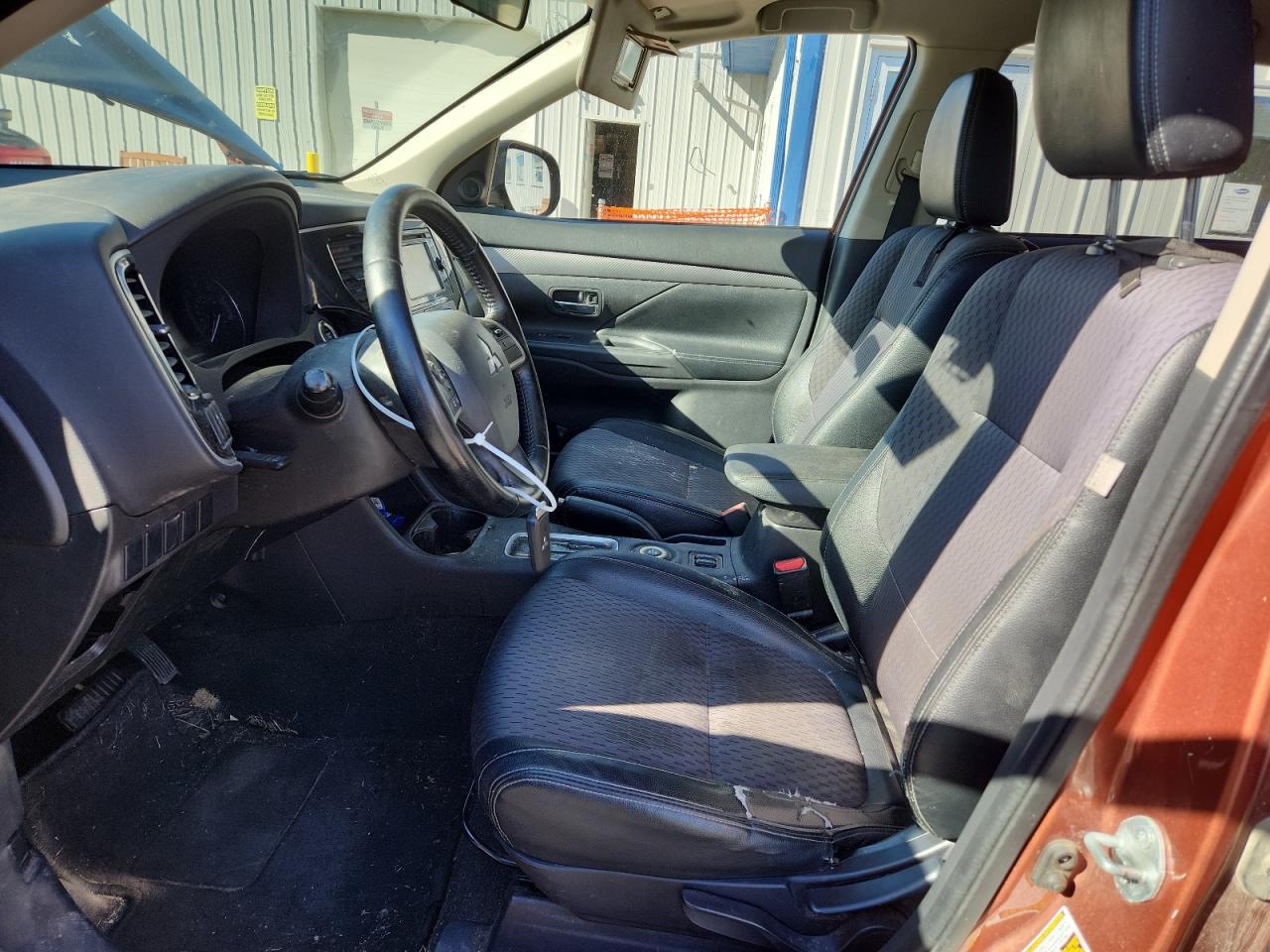 2015 Mitsubishi Outlander Se VIN: JA4AZ3A33FZ011352 Lot: 82452795