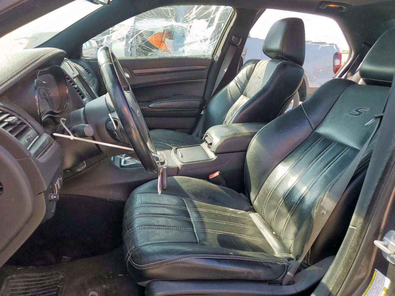 2015 Chrysler 300 S VIN: 2C3CCABG1FH797307 Lot: 85138045