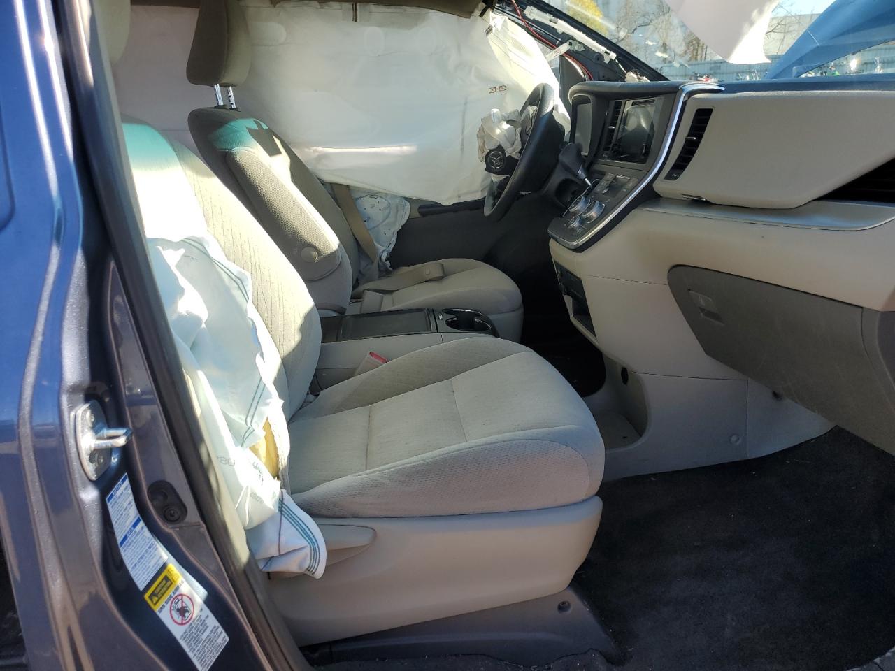 2015 Toyota Sienna Le VIN: 5TDJK3DC5FS127787 Lot: 90318805