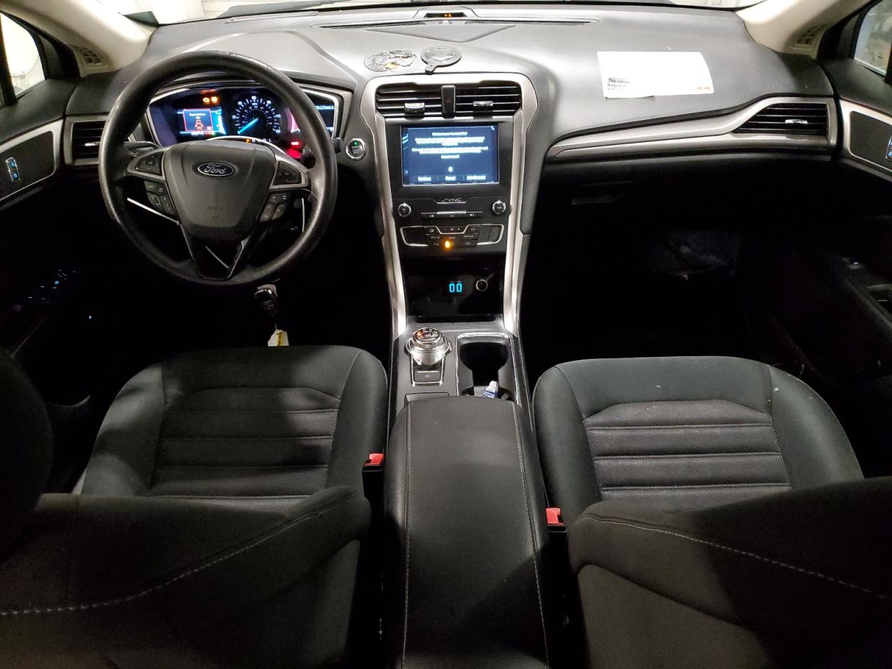 2019 Ford Fusion Se VIN: 3FA6P0LUXKR110132 Lot: 86082245