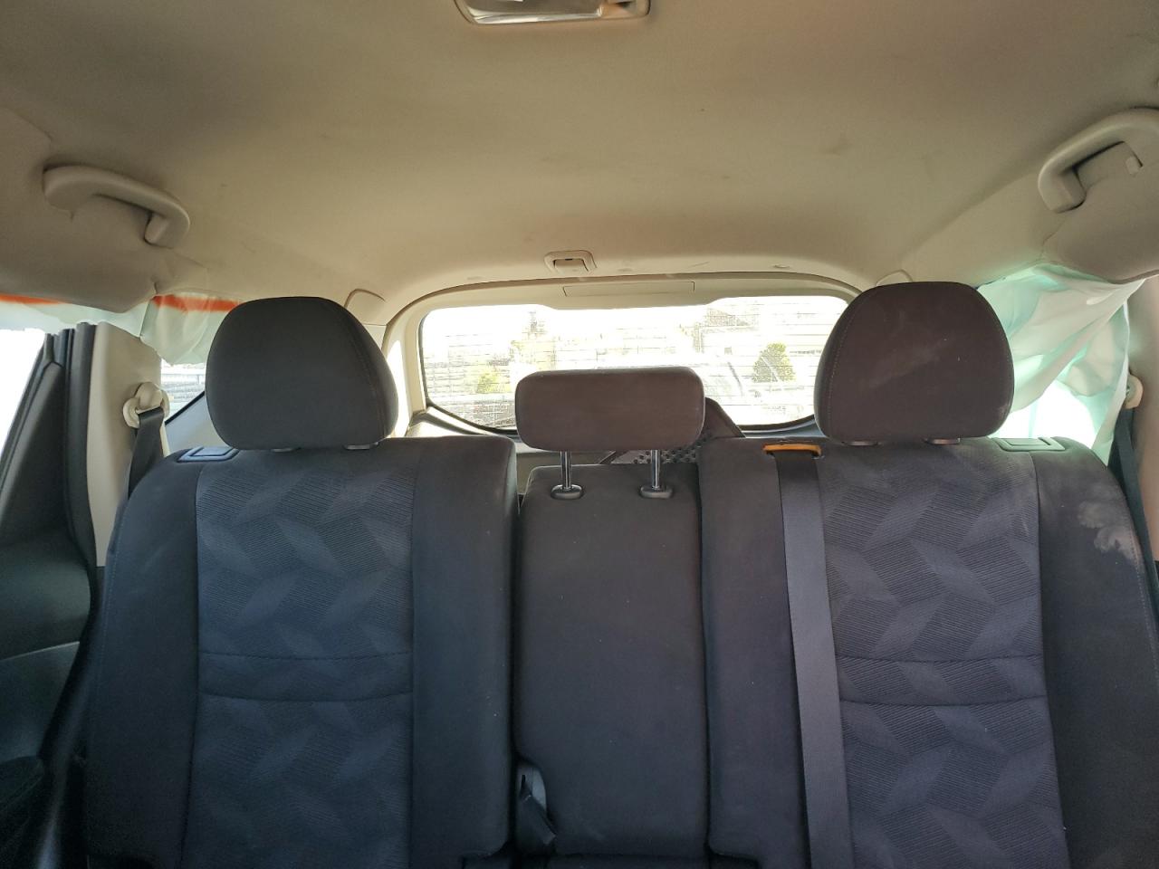 2015 Nissan Rogue S VIN: KNMAT2MV2FP516602 Lot: 86133695