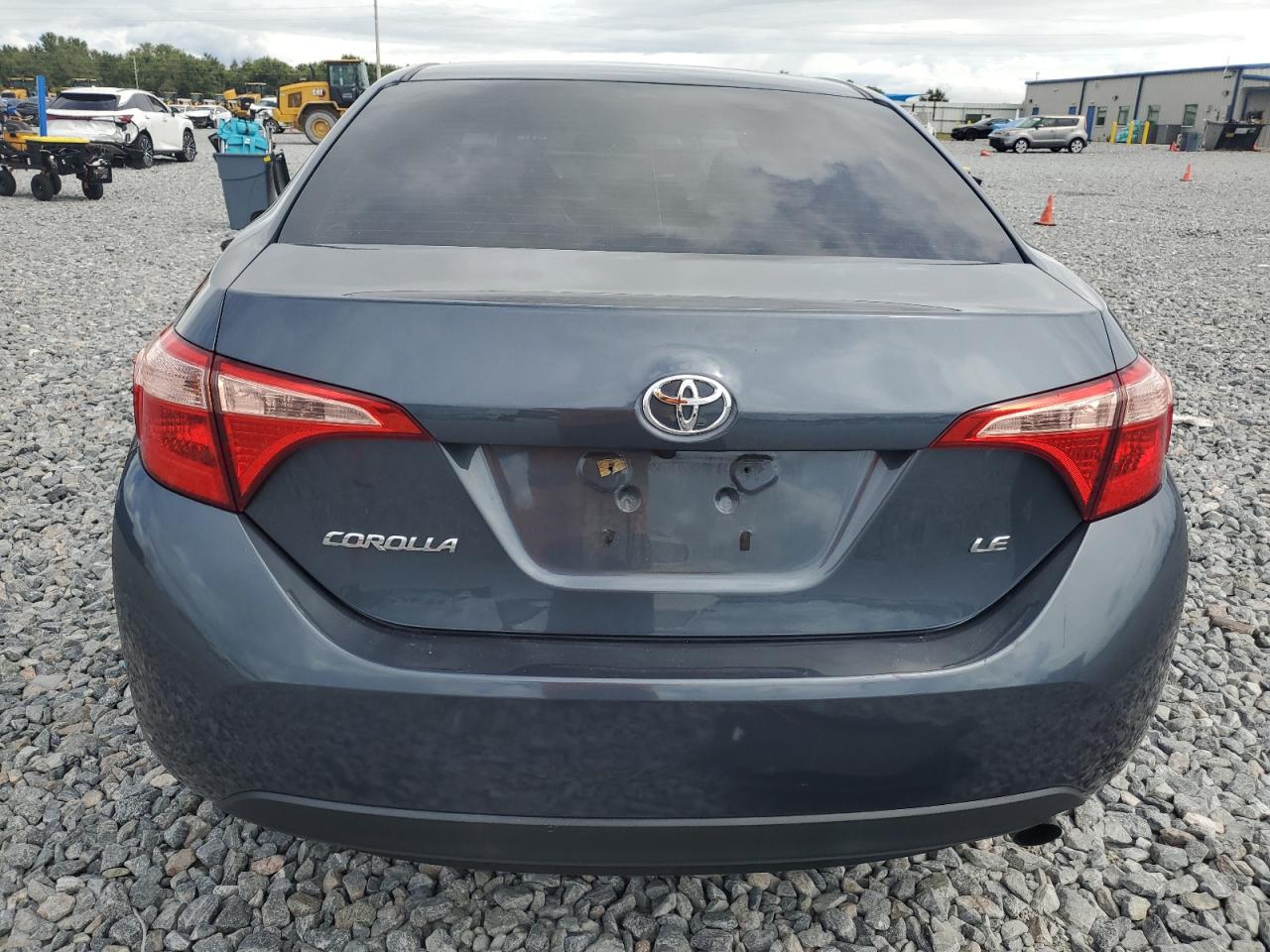 2018 Toyota Corolla L VIN: 2T1BURHE5JC069517 Lot: 82423965