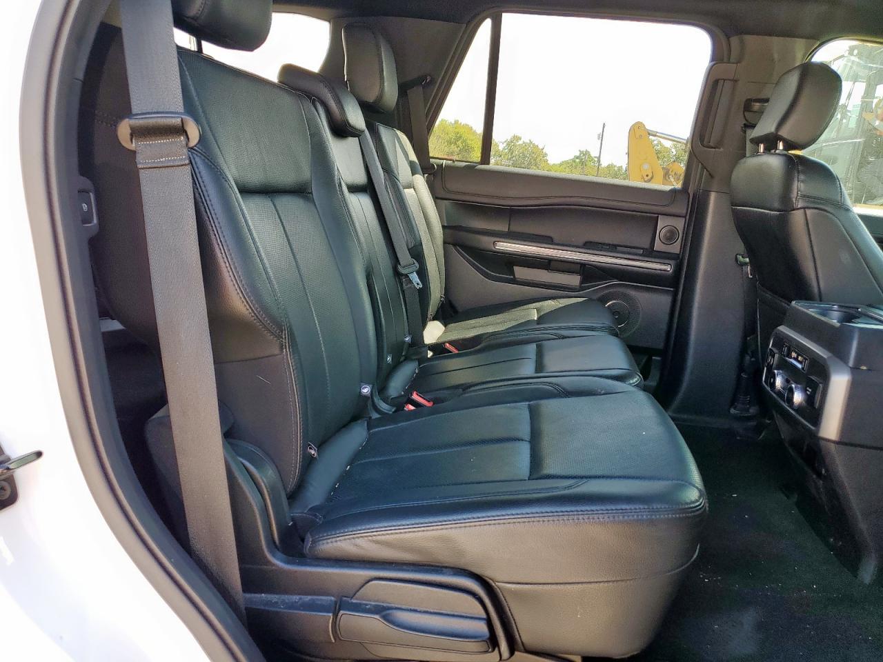 2018 Ford Expedition Xlt VIN: 1FMJU1HT9JEA66737 Lot: 84254775