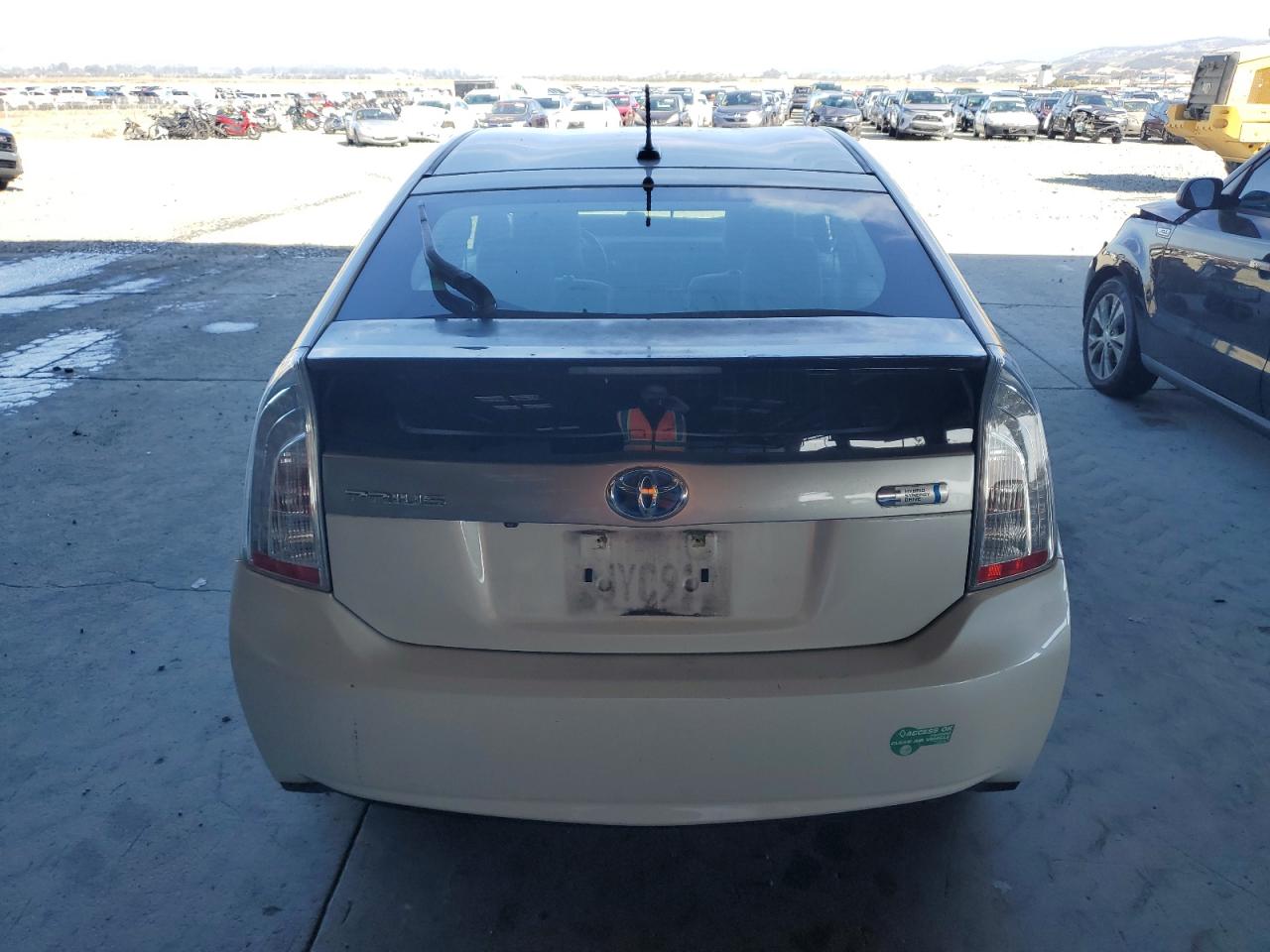 2015 Toyota Prius Plug-In VIN: JTDKN3DP1F3072870 Lot: 84988655