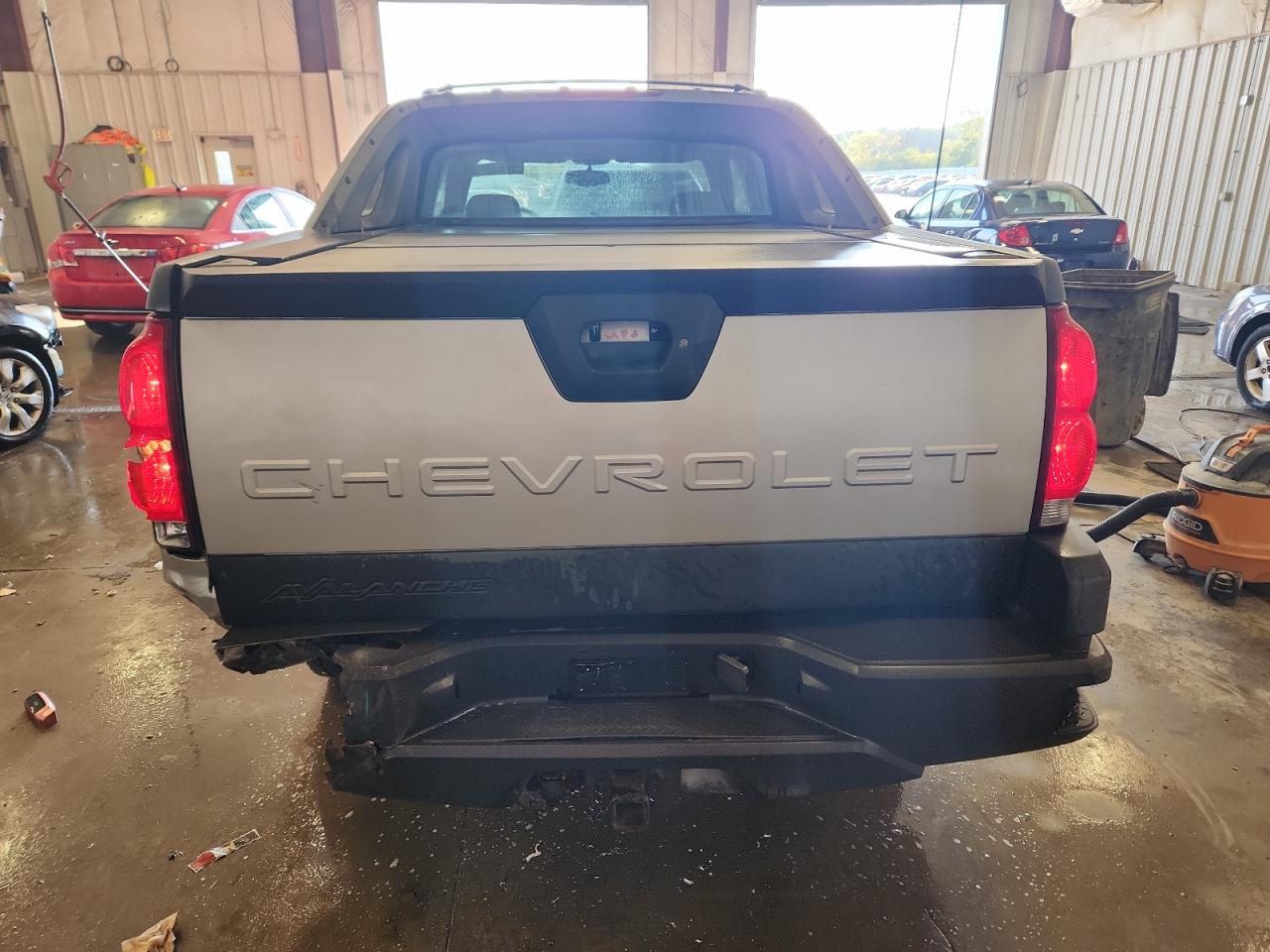 2004 Chevrolet Avalanche K1500 VIN: 3GNEK12T14G159471 Lot: 81957915
