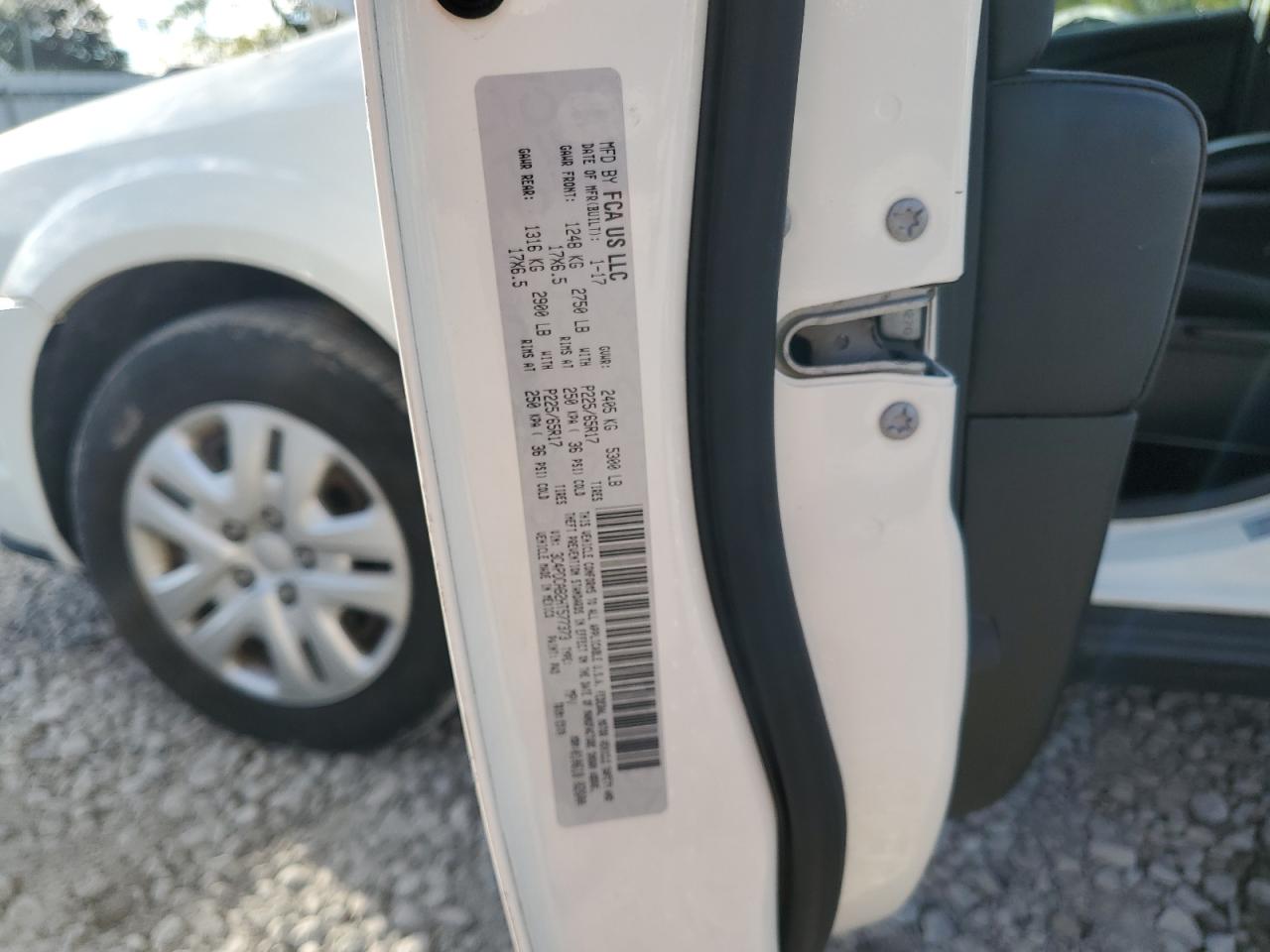 2017 Dodge Journey Se VIN: 3C4PDCAB2HT577373 Lot: 82207375