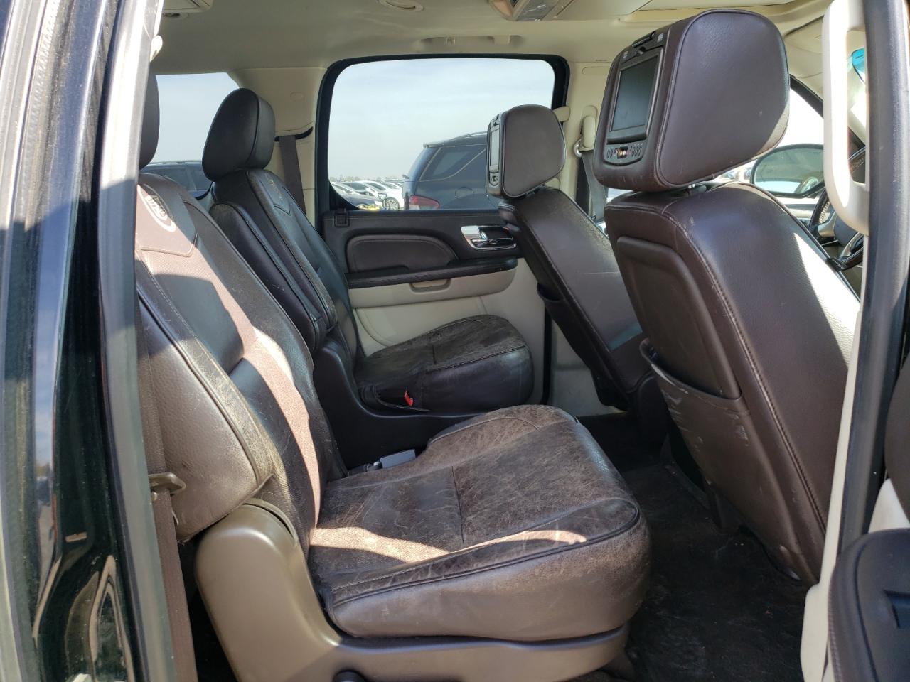 2014 Cadillac Escalade Esv Platinum VIN: 1GYS4KEF7ER236051 Lot: 84228535