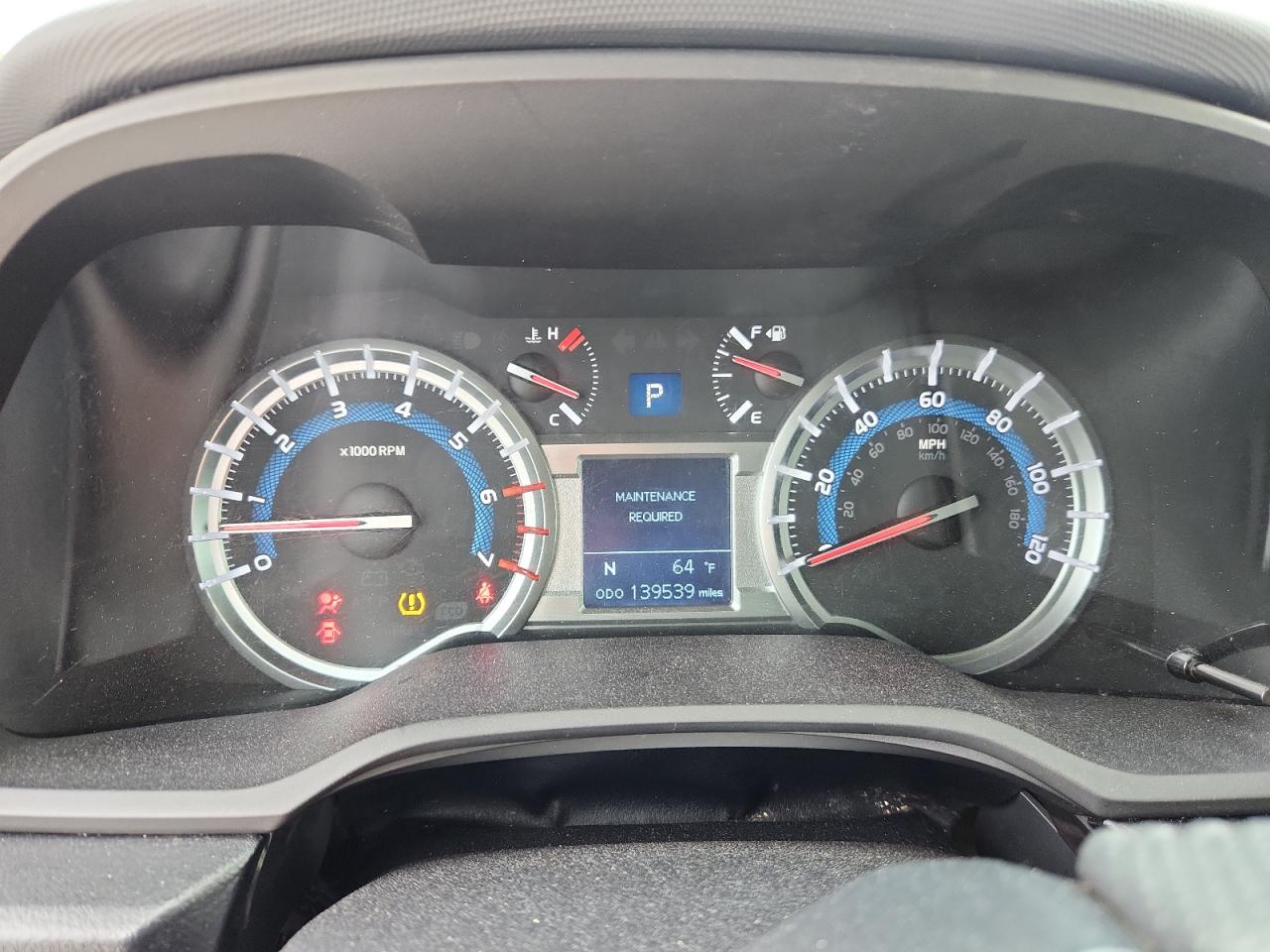 2015 Toyota 4Runner Sr5/Sr5 Premium VIN: JTEBU5JR5F5218689 Lot: 85707265