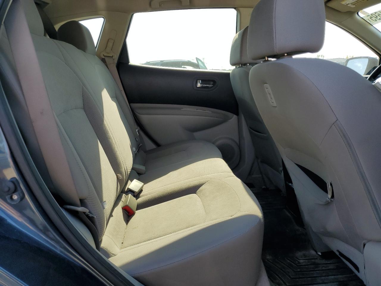 2015 Nissan Rogue Select S VIN: JN8AS5MV4FW762405 Lot: 84224695