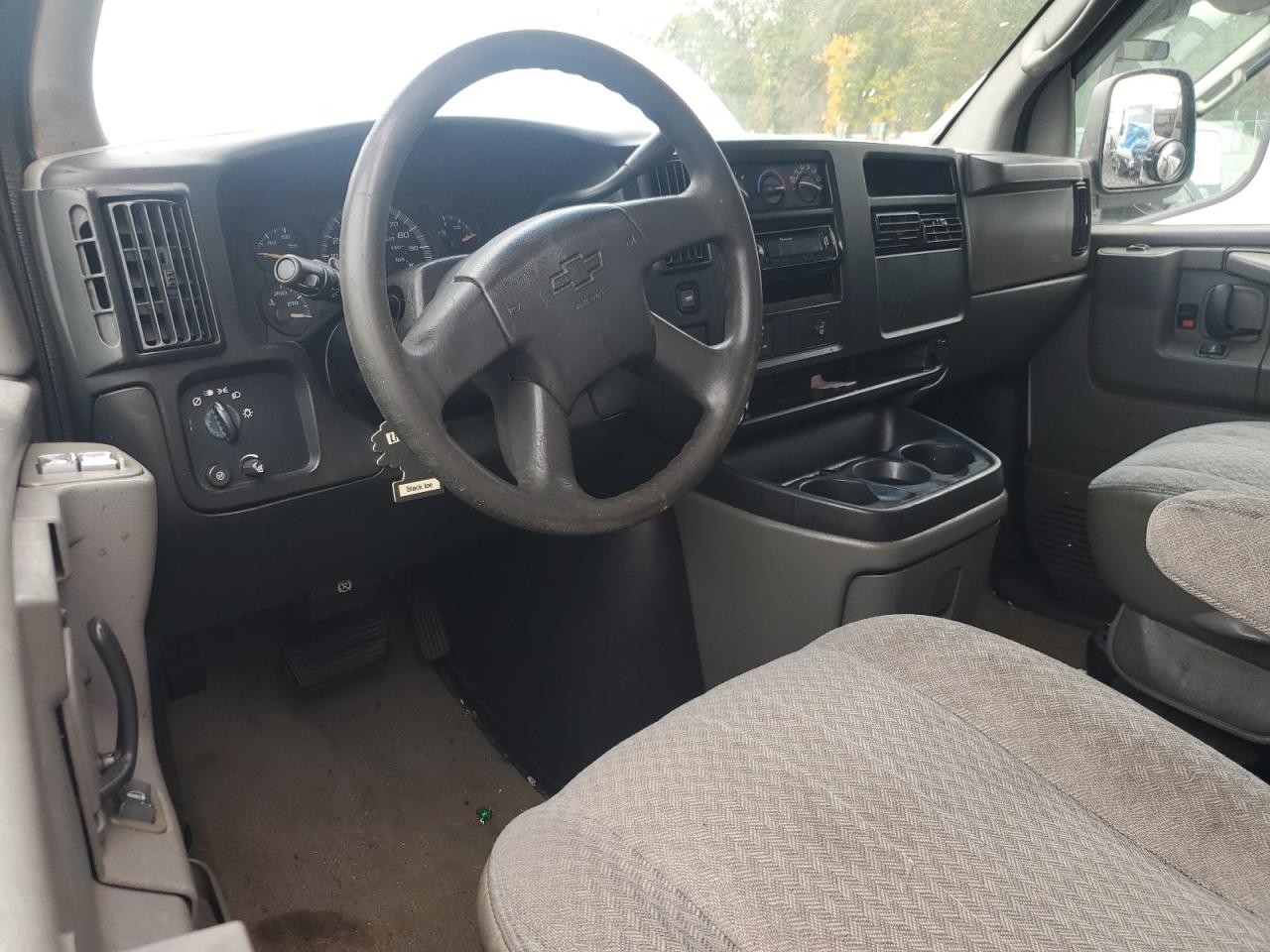 2005 Chevrolet Express G3500 VIN: 1GAHG39U651118814 Lot: 86552405